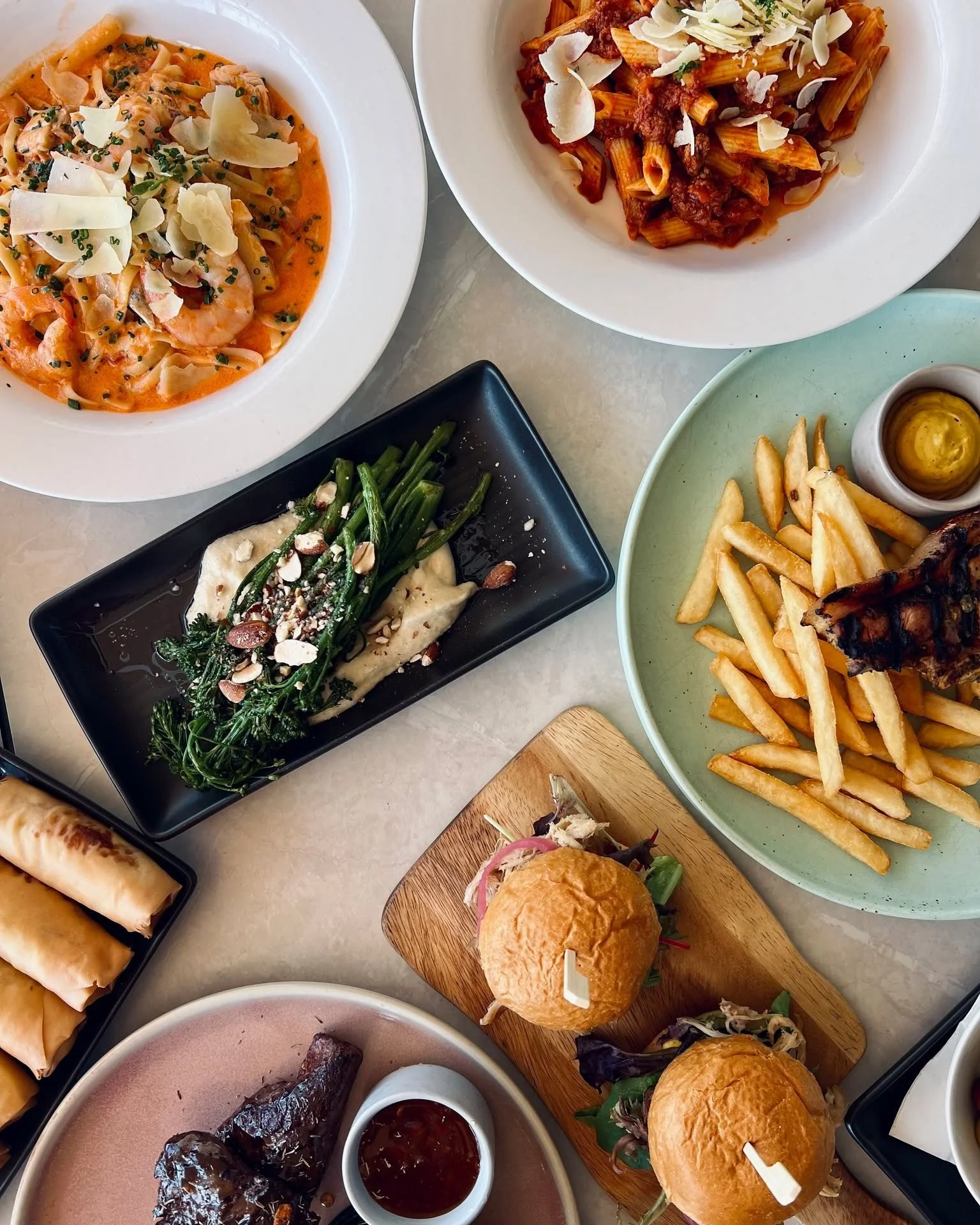 Our brand NEW Spring/Summer Menu has officially landed at the Renmark Club, and Chef Andy and the team have been busy cooking up some delicious new additions!

Think fresh seasonal flavours, exciting new dishes and plenty of reasons to come in and tr