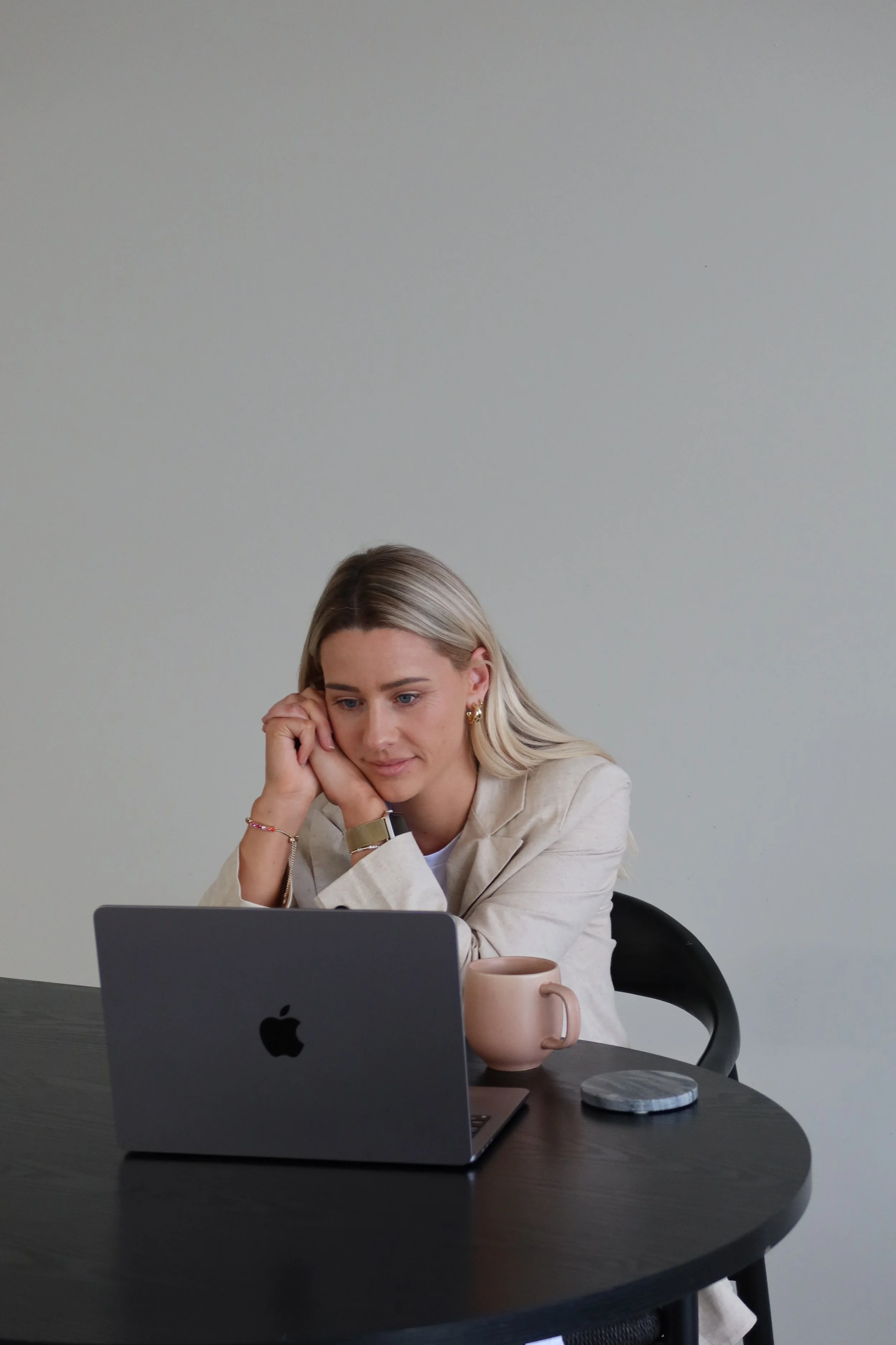 Female Telehealth Online Counsellor Ballarat Melbourne