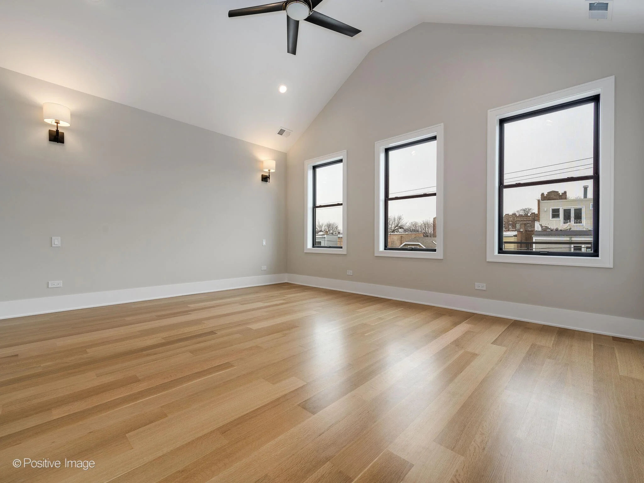 Zillow 60618 63 - 0627x5h