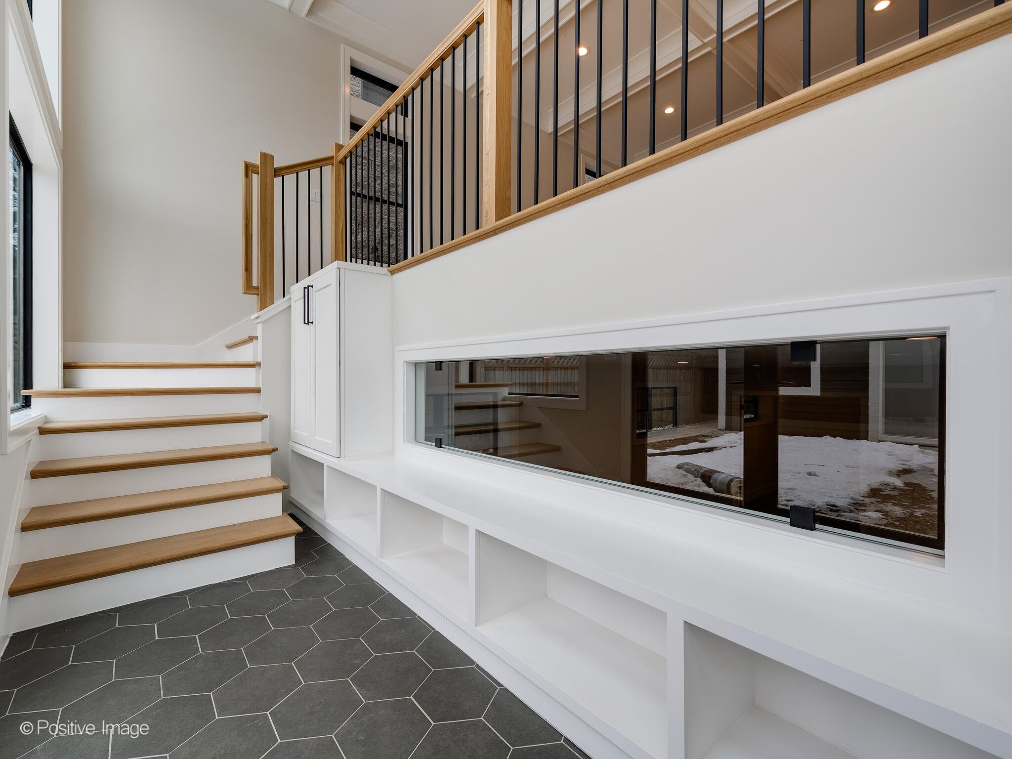 3726 N Bell Ave Chicago IL 60618 USA-038-038-0038-MLS_Size.jpg