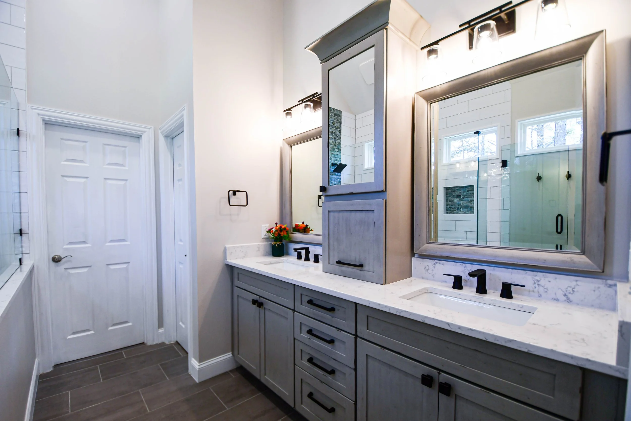 Hensel Bath 1.jpg