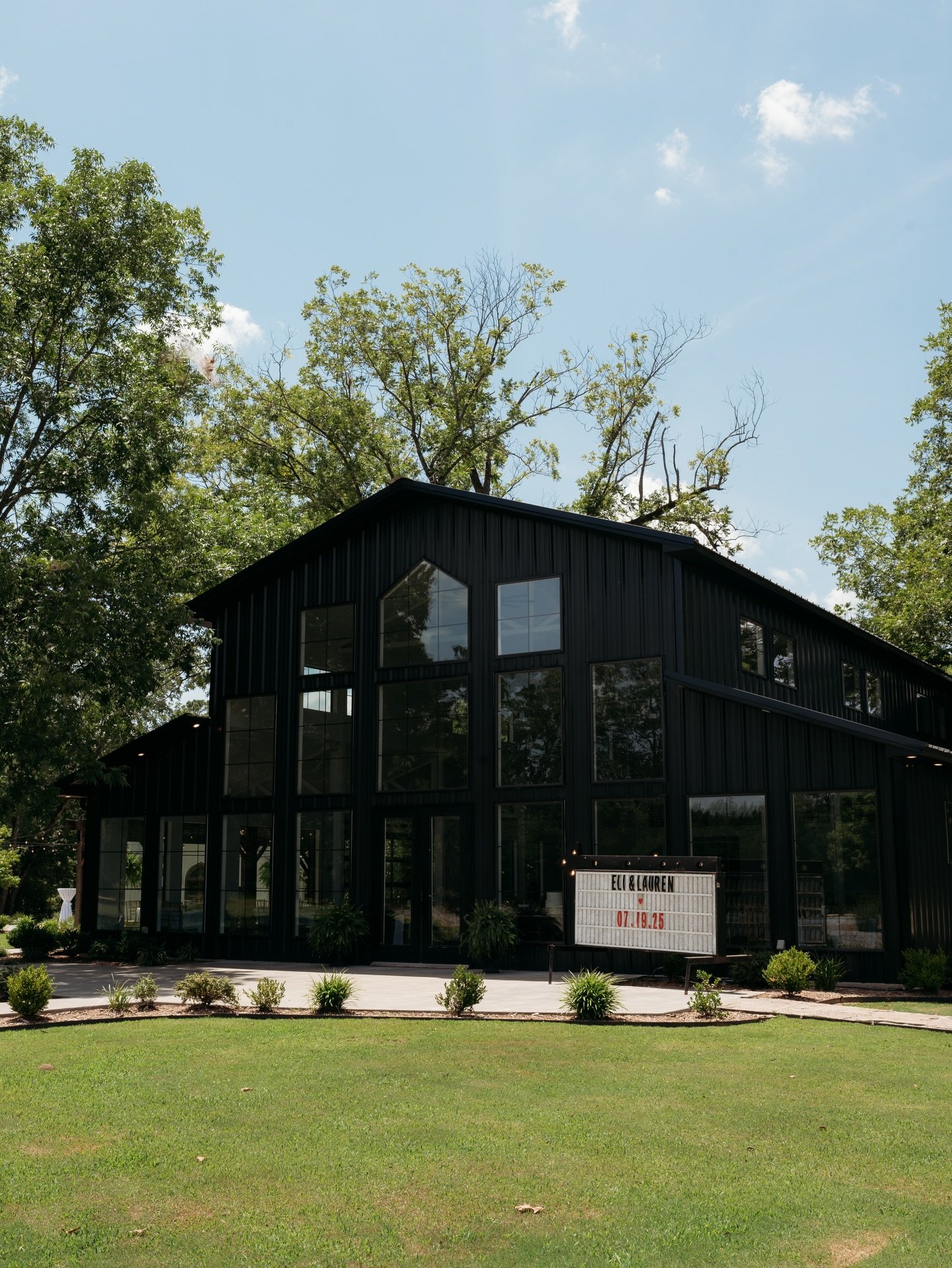 Forever obsessed with The Reception Hall 🖤

#wedding #2026wedding #2026bride #eventvenue #weddingvenue