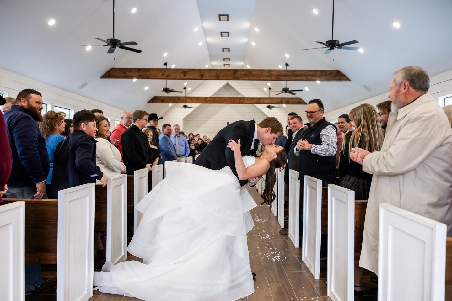 The Jenkins 🤍

#2026bride #2026wedding #weddingday #weddingvenue #eventvenue