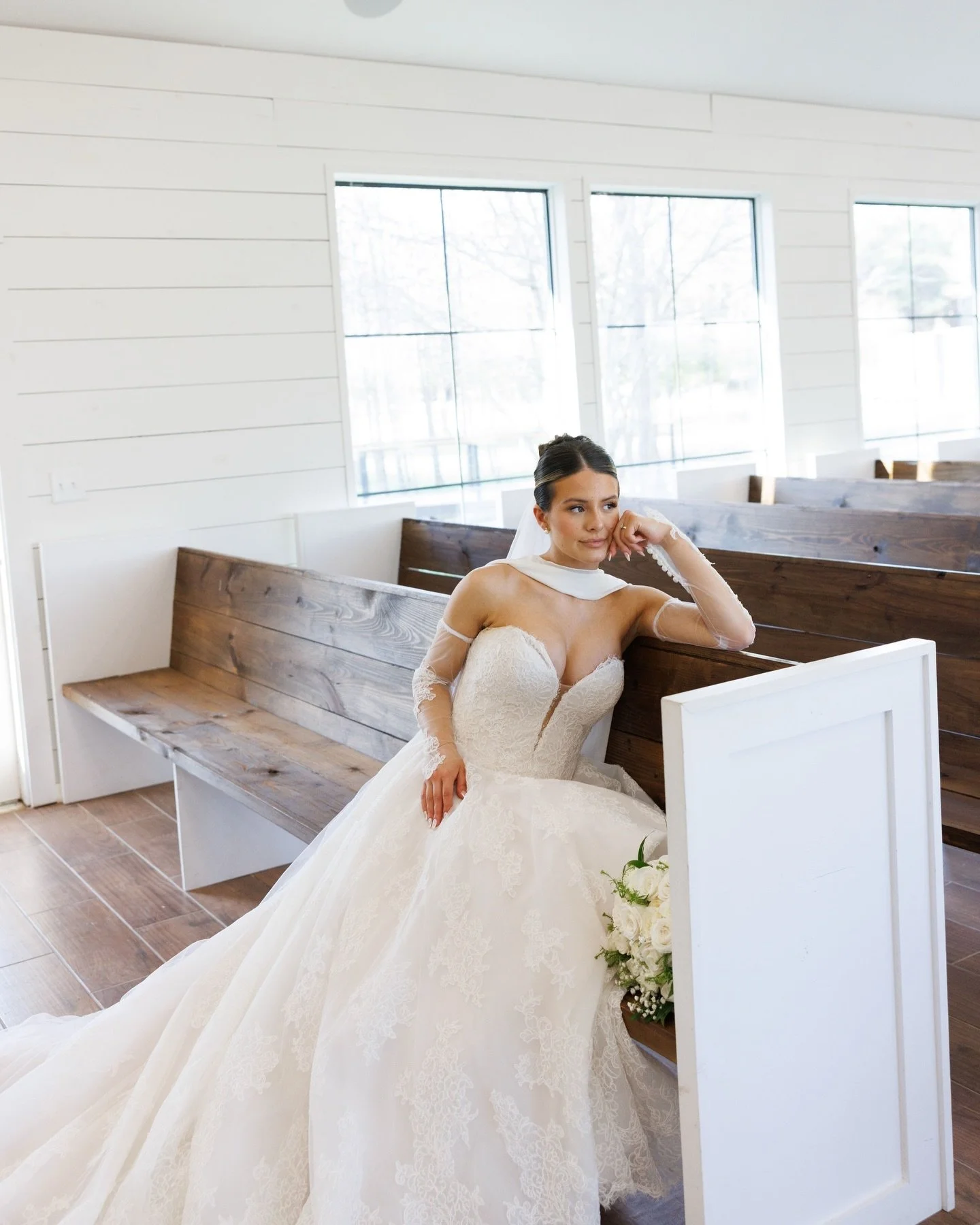 A moment for the bride in Gracyn&rsquo;s Chapel 💭

#2026wedding #2026bride #eventvenue #bride #weddingday