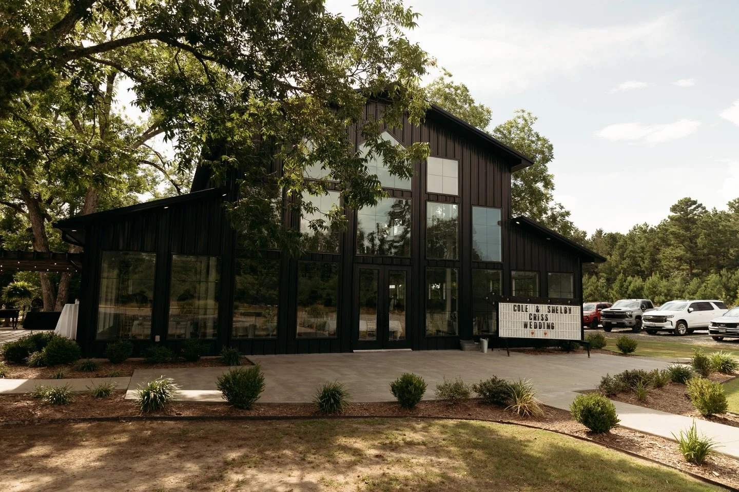 Timeless &amp; classic 🖤 The Reception Hall 🍾

#2026bride #2026wedding #bride #weddingvenue #weddingidea