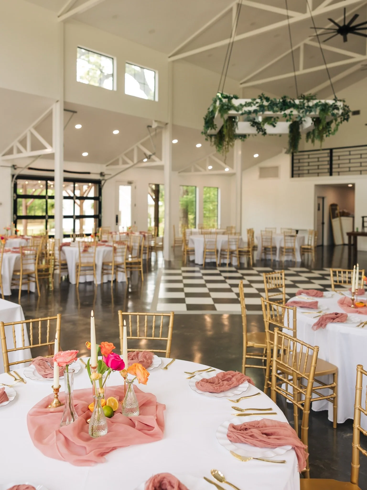 Bring on the May flowers 🌼🌸🌷💐

#2026 #2026wedding #bride #weddingvenue #bridestyle