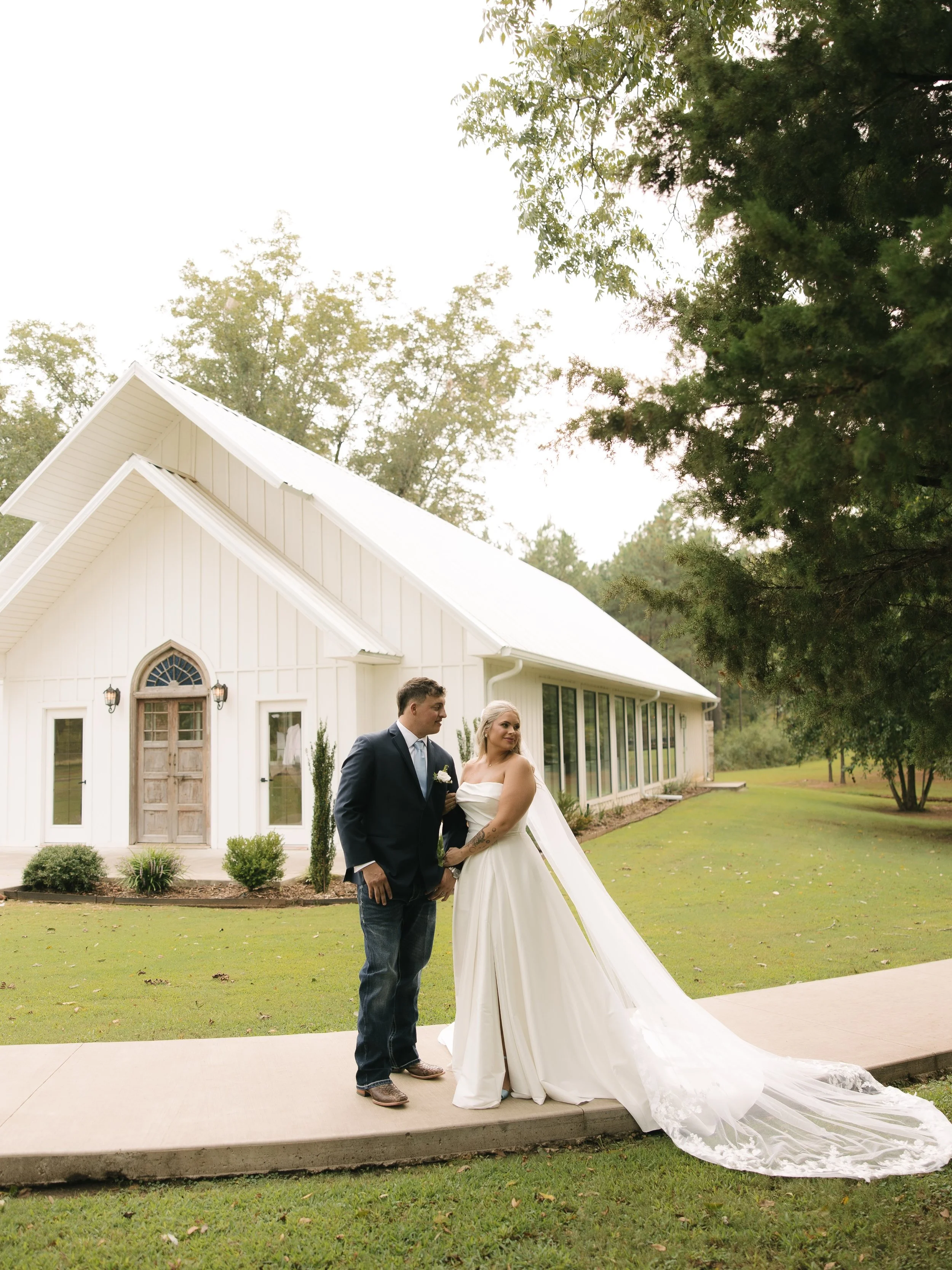 The Herrington&rsquo;s 🤍⛪️

#2026 #2026bride #bride #weddingvenue #bridedress