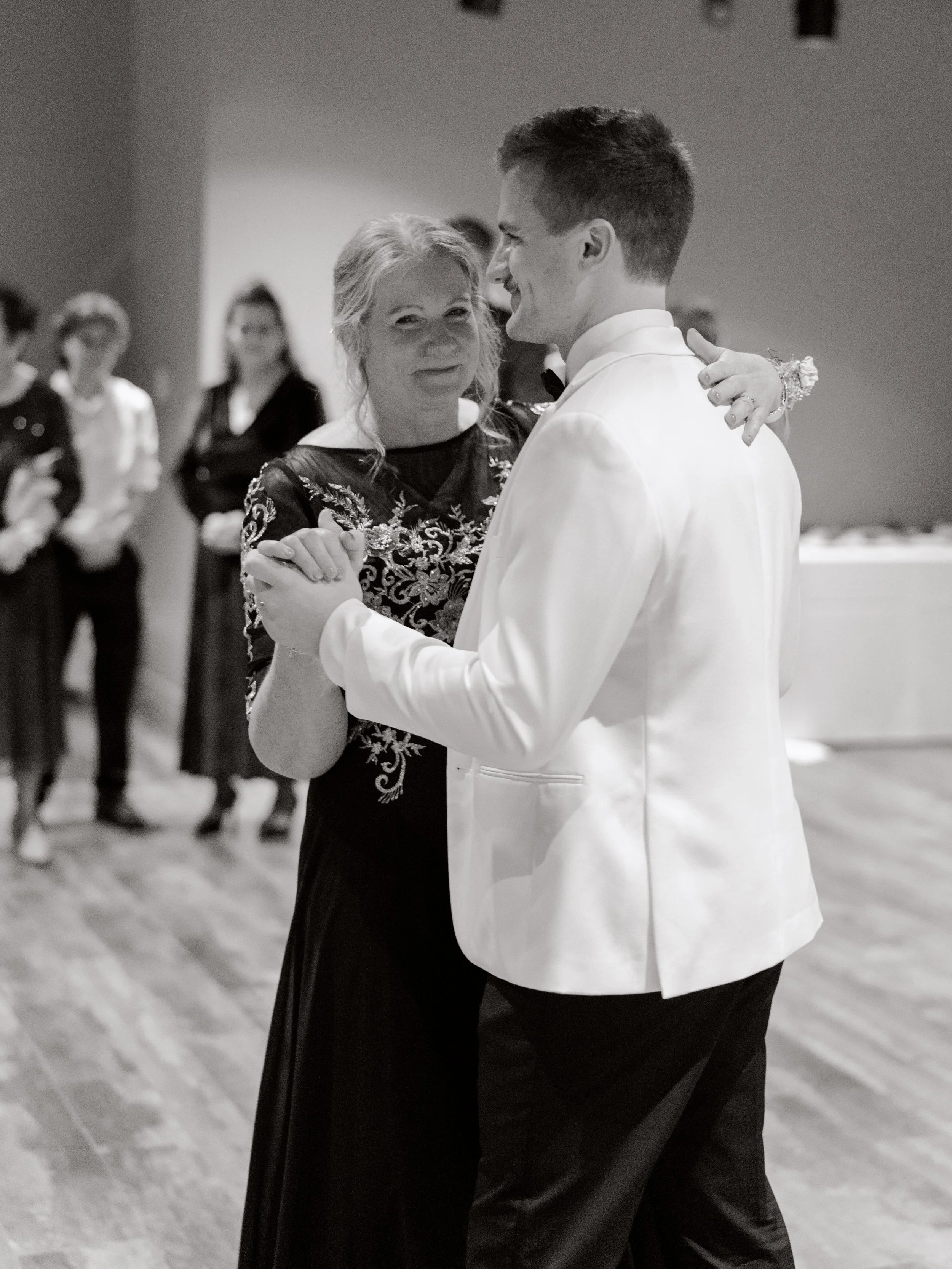 Kelly-and-Raymonds-Wedding-1554.jpg