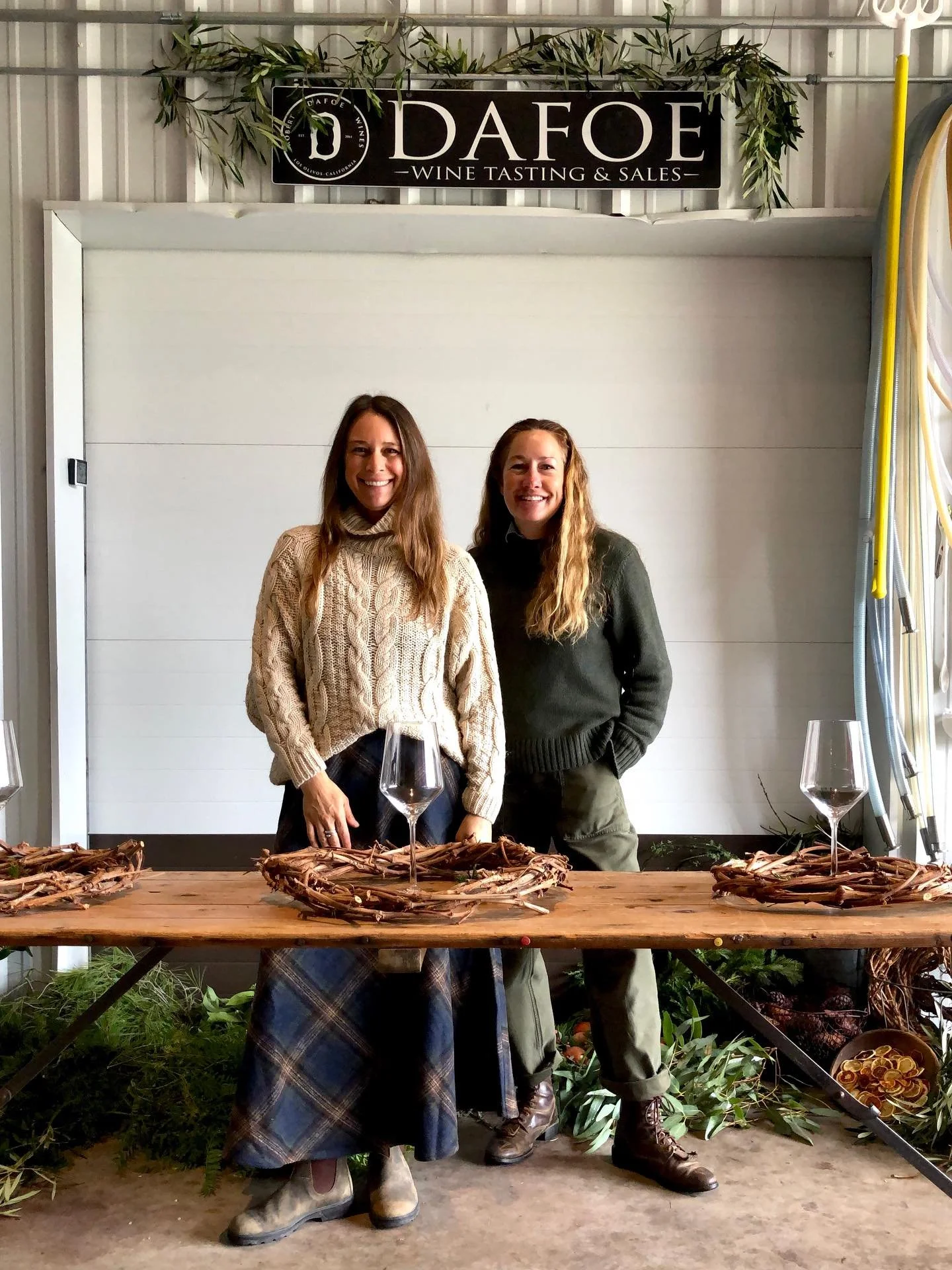 Another beautiful workshop in the books with @carla_malloy_ and @preserve.restore✨🍂✨

Shout out to all the ladies who braved the rain to join us at the winery. We had to pivot and move everything into the cellar in order to stay dry, but we made the