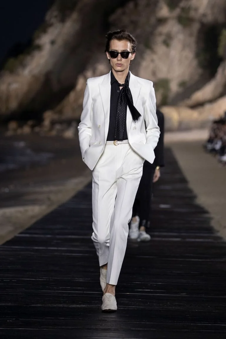 saint-laurent-men-ss20-runway-09-hr-1560294088.jpg