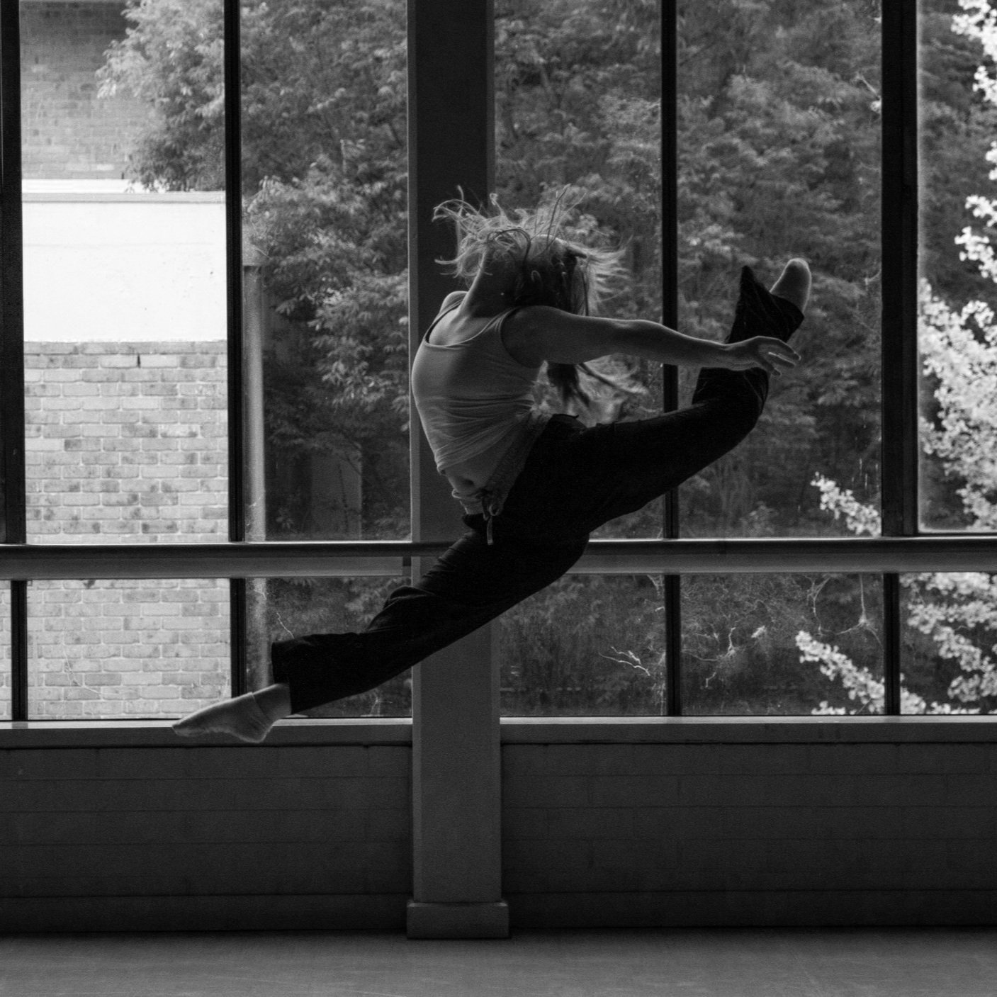 Erin Taube Contemporary Dancer : The Project Space Rresident Artist May 2023