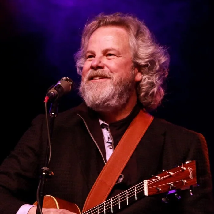 RobertEarlKeen_Website1_no-sig_19-0402_copy.jpg