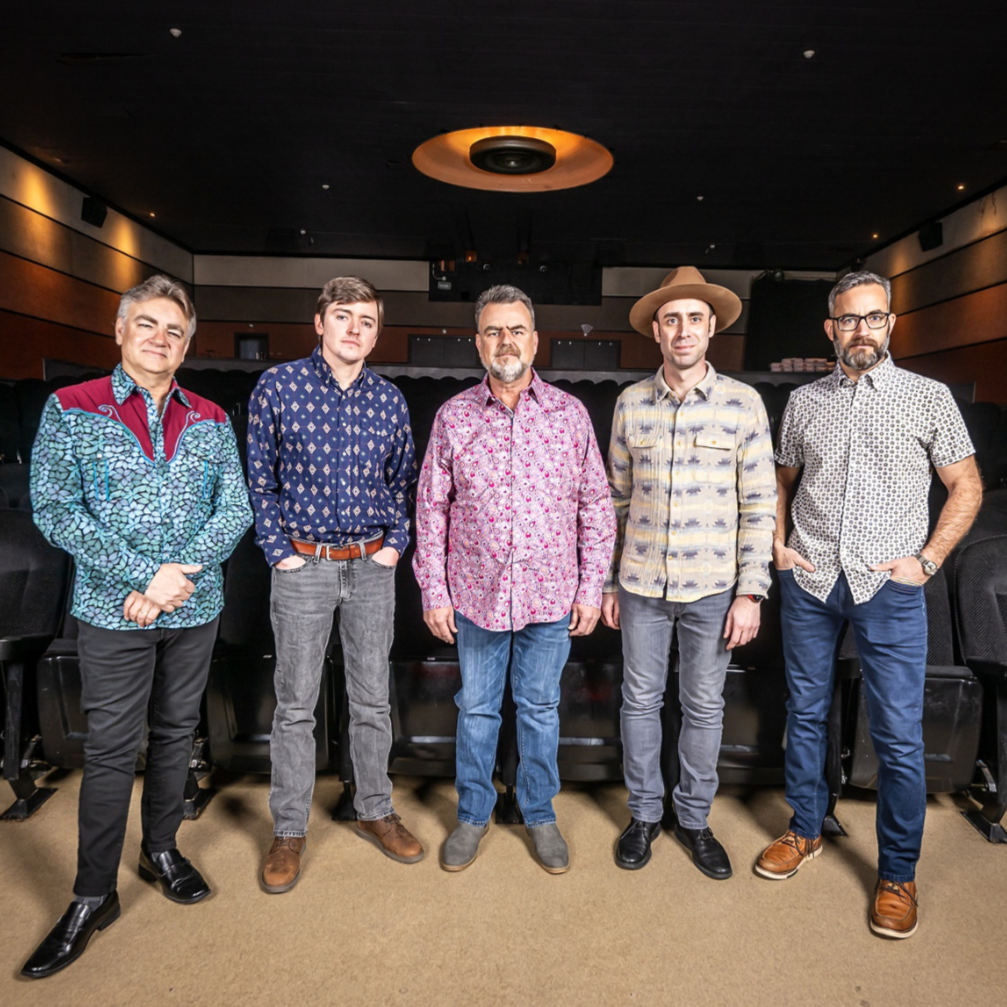THE TRAVELIN' McCOURYS
