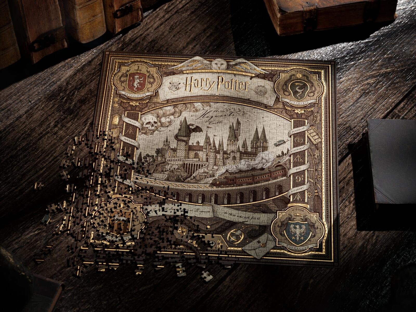 theory11-harry-potter-puzzle-1-000-piece-jigsaw-puzzle-131506_31694.jpg