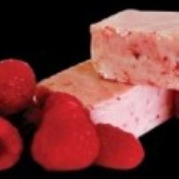 Baileys Fudge Kitchen - Raspberry & Creme Swirl Fudge 160 Grams