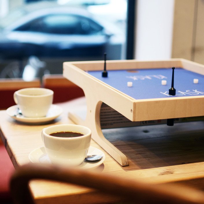 klask-41429_c231f.jpg