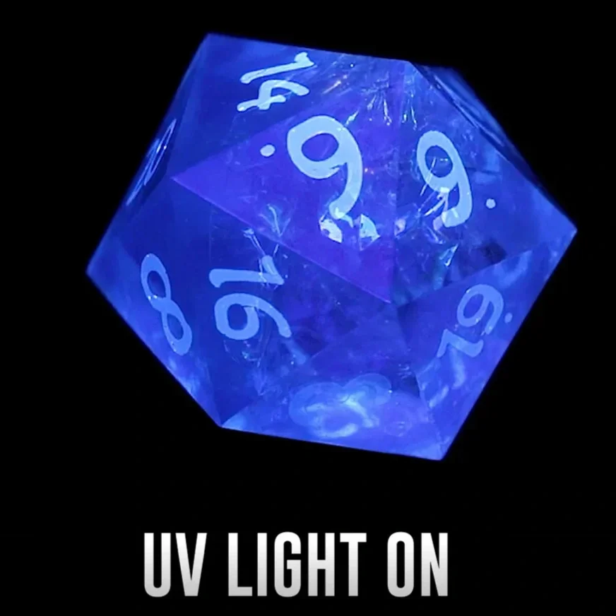 Claok_DaggerBlueUVLight.webp