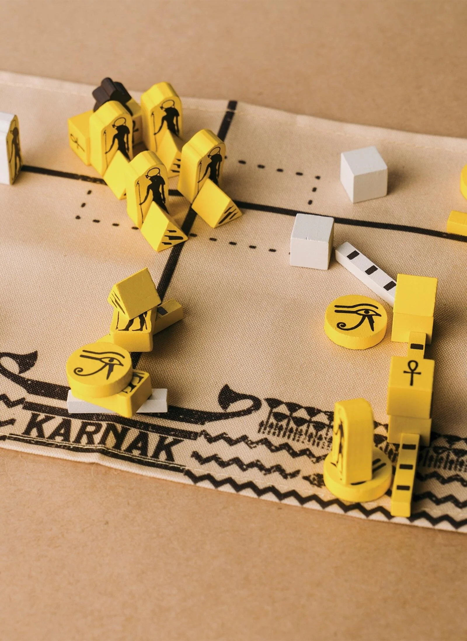 karnak-127957_f51aa.jpg