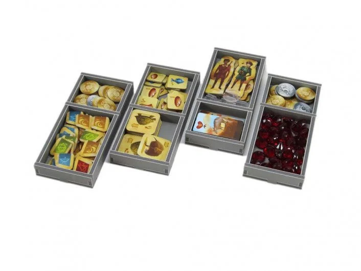 folded-space-game-inserts-neat-and-far-64087_cf583.jpg