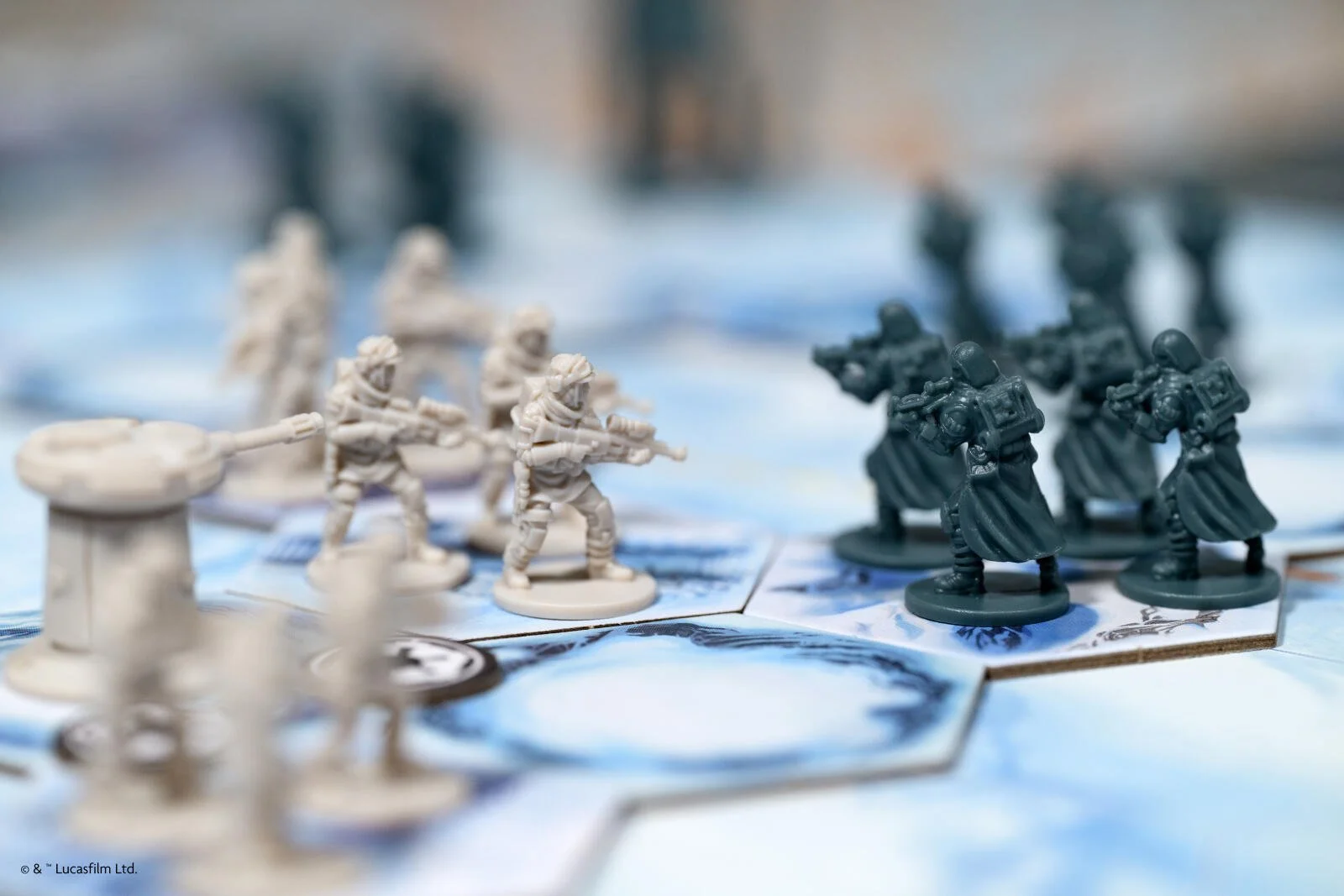 star-wars-battle-of-hoth-122827_8a4f2.jpg