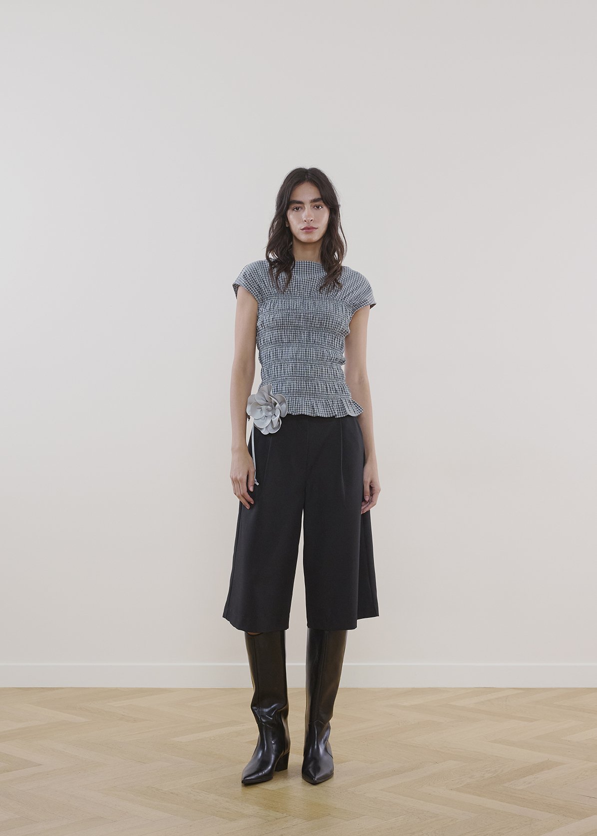 LOOK 23