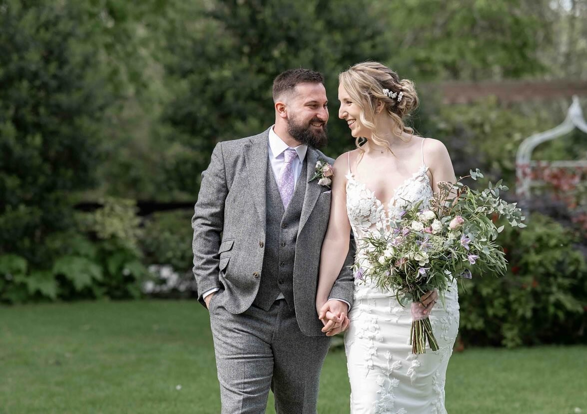 Well, the weather leading up to Jodie &amp; Tyler&rsquo;s big day had been awful and so we were all overjoyed when the sun decided to make an appearance and then stayed all day! Jodie &amp; Tyler first met whilst working at Warwick House and so it wa