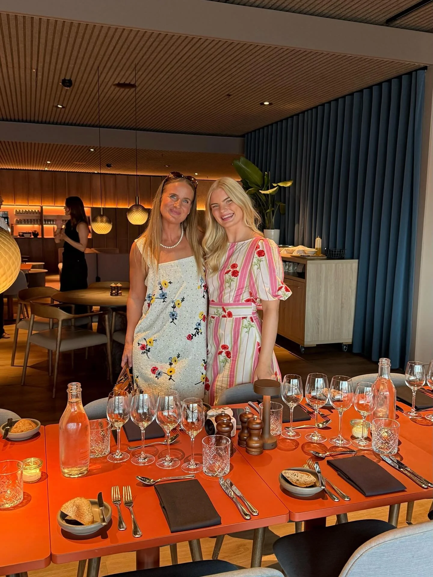 Reklame/inviteret @marriottcopenhagen 

For et par uger siden afholdt vi en uforglemmelig teamdag og sommerfest for alle vores seje influenter 😍 Dagen var fyldt med smil, sjove aktiviteter og masser af hyggelige stunder!

Vi var s&aring; heldige at 