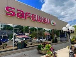 Safeway supermarkets switches to employee-owned structure