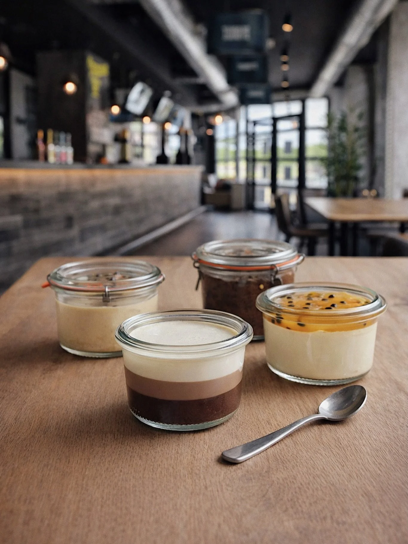 NUEVOS 👉🏻YUNCAKES (&iexcl;Ya disponibles!)
&bull; Tres chocolates
&bull; Brownie
&bull; Tarta de queso con crema de pistacho
&bull; Maracuy&aacute; con choco blanco

#yunquefactory #elbierzo #ponferrada #yogurt