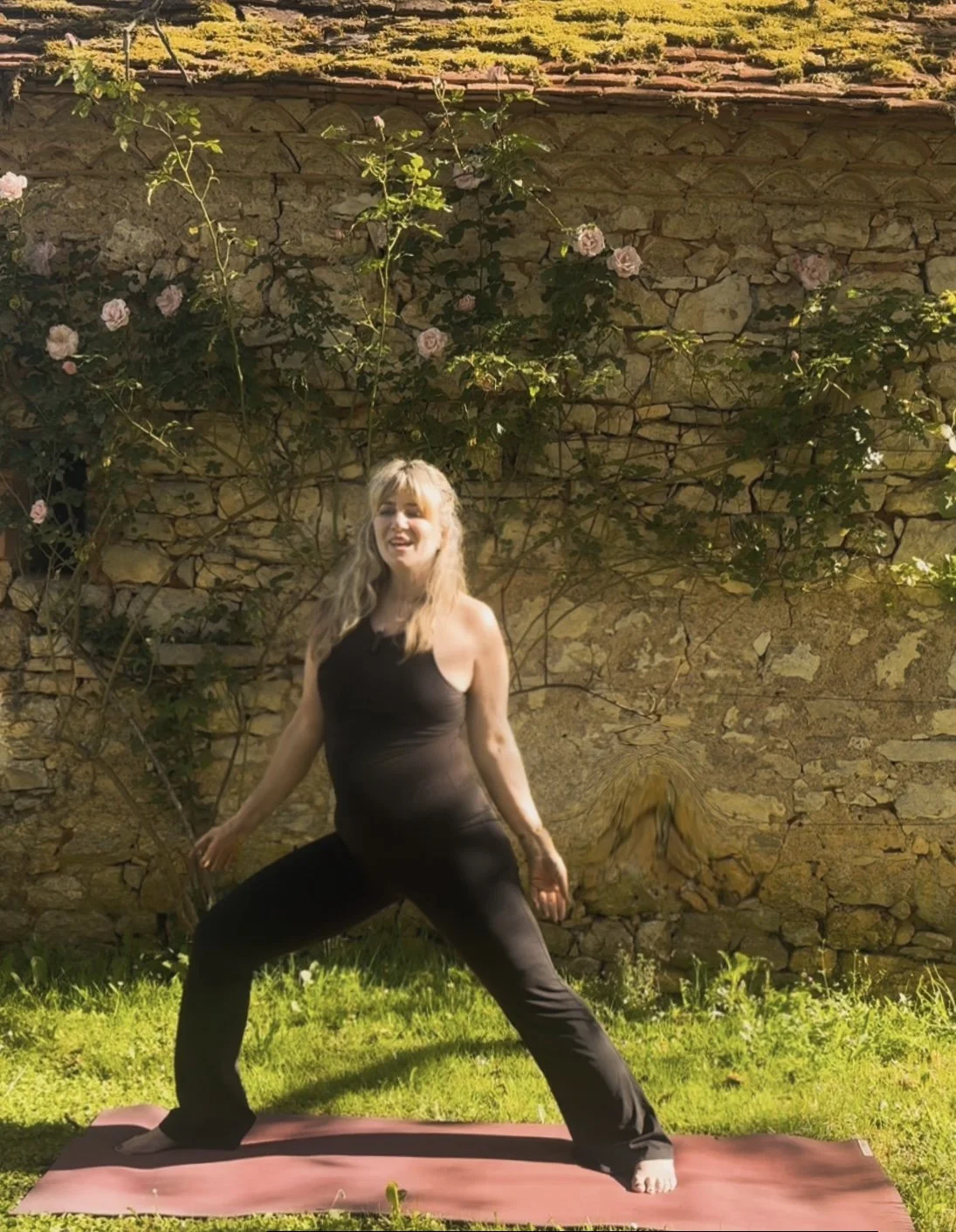 Soleil Flow - soft yoga flow in the Bordeaux countryside