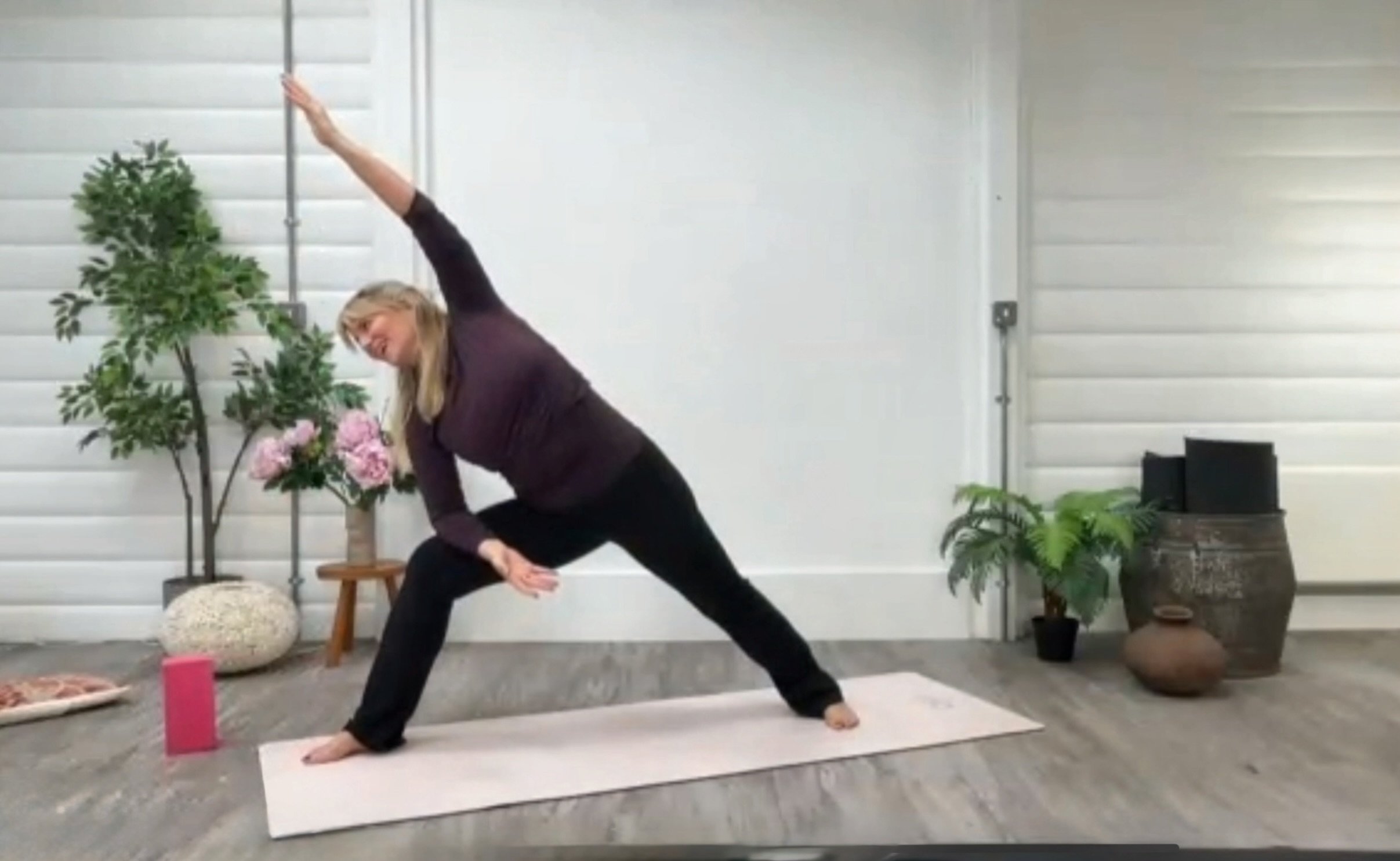 Morning Light yoga flow (45 mins.)
