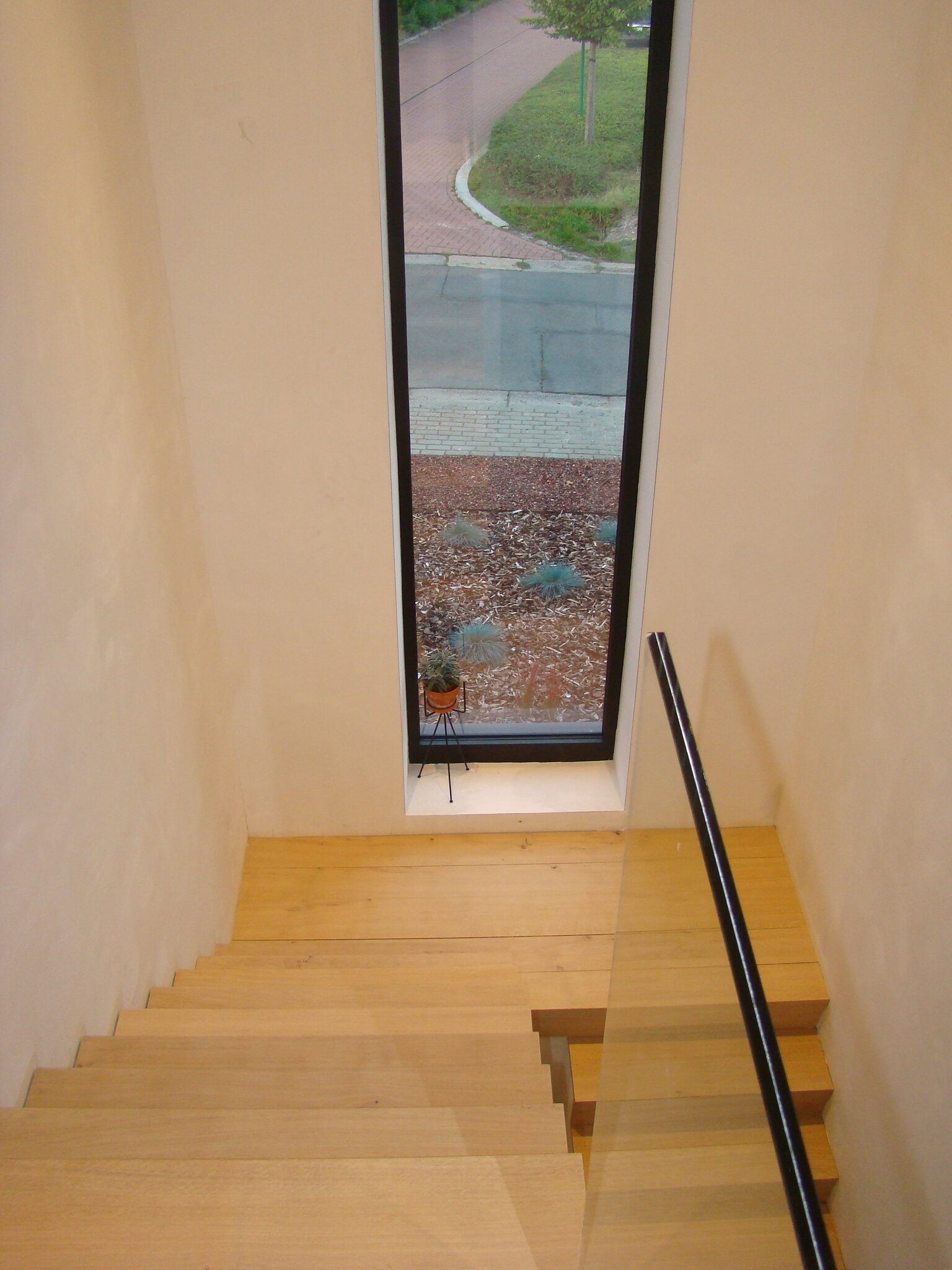 Ve23 - oplevering - traphal.JPG