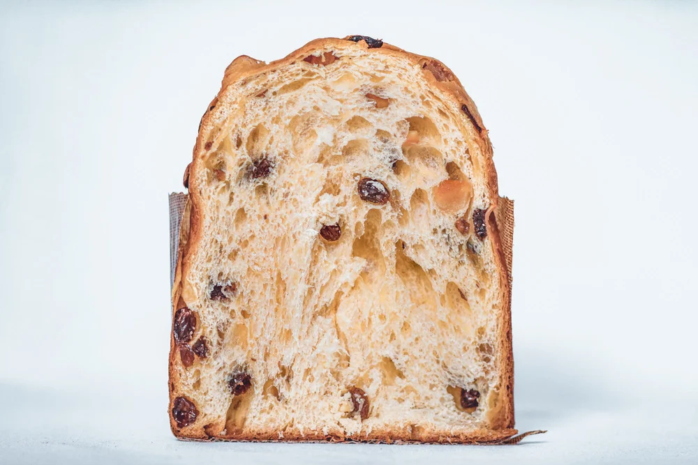 Luftiger Schlegl Panettone Classico im Anschnitt