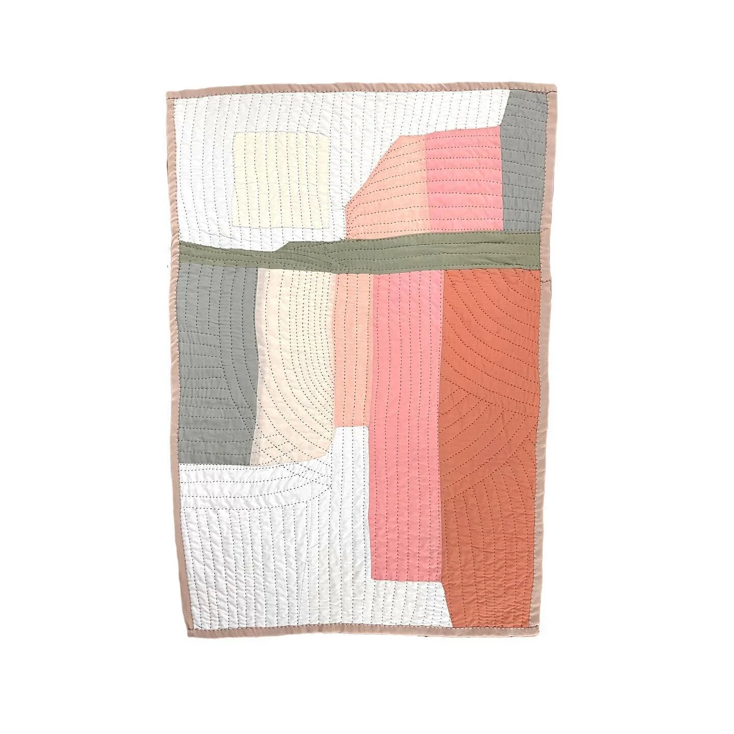 ✨New! ✨excited to see this quilt finished!
⠀
It is available on my website. 🥰
⠀
Thank you @blacksheepquiltsny for the idea for this quilt&rsquo;s title: &ldquo;Long Shadow Vibe Quilt&rdquo;
⠀
⠀
⠀
#Handquilting #handwork #textileartist #chicagoartist