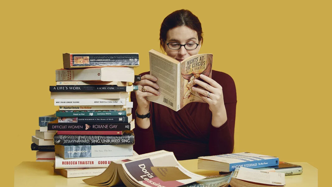 people reading 9.jpg