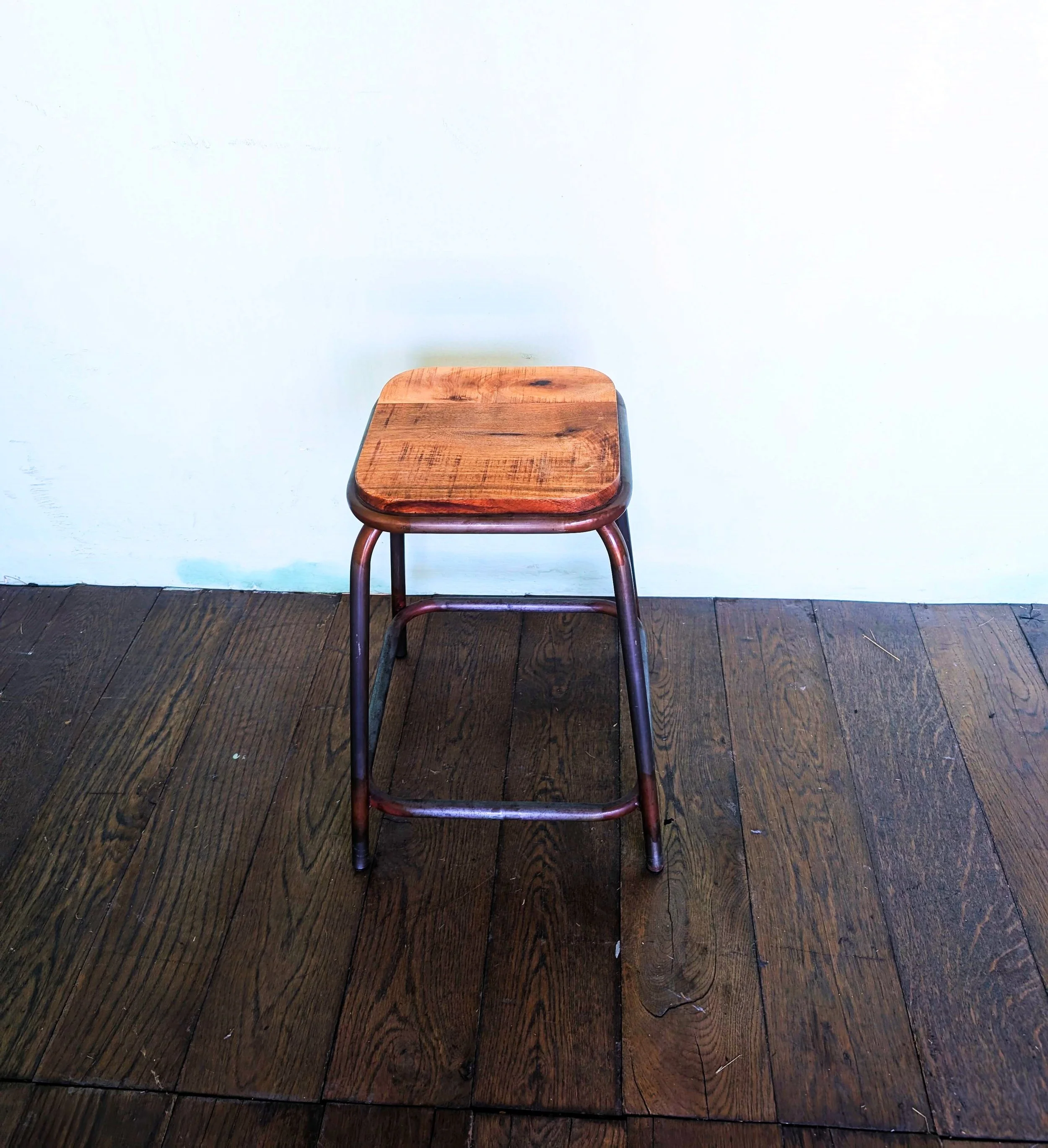 Set of bar Chairs - 03.jpg