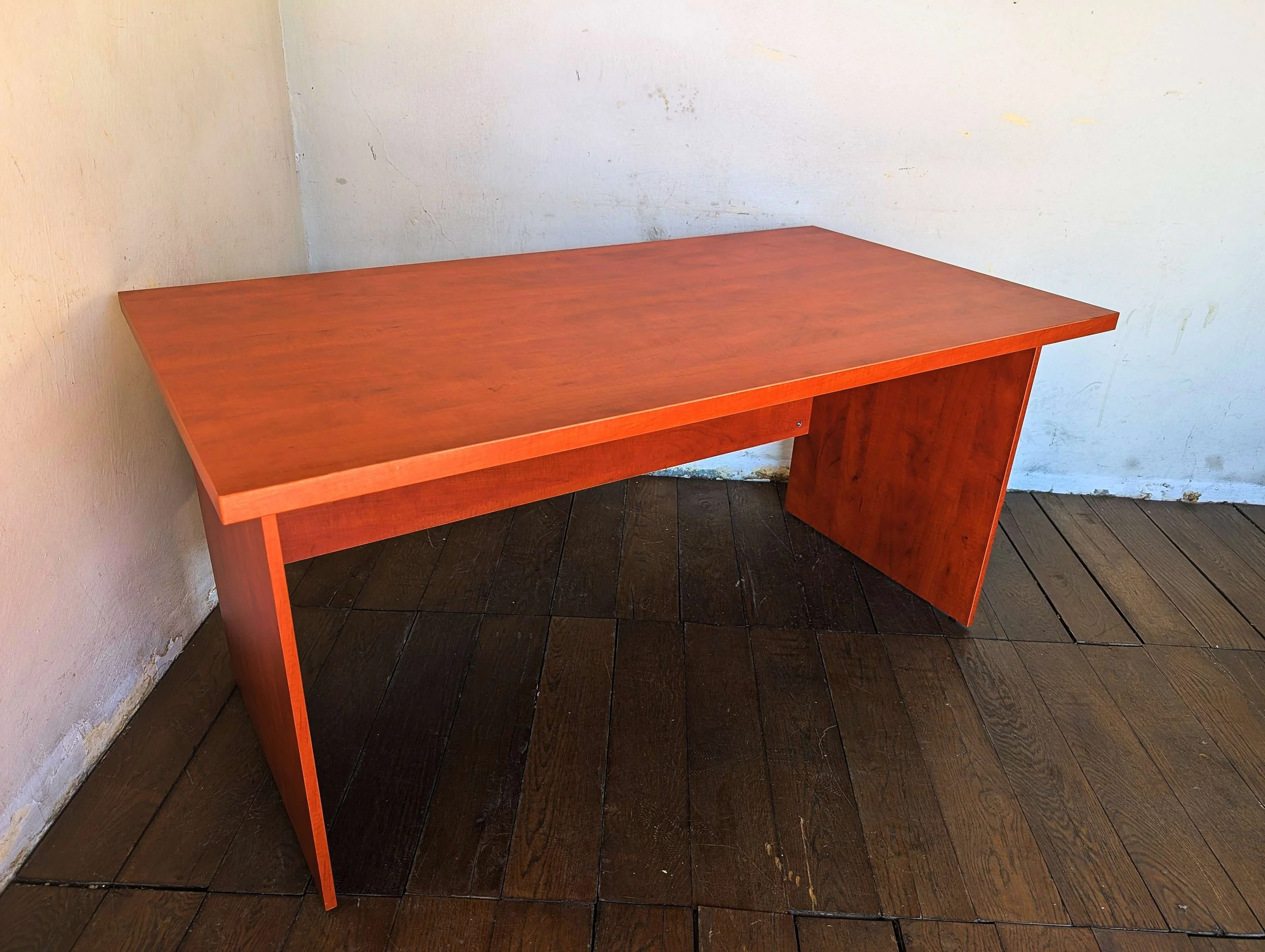 Office Desk C - 03.jpg
