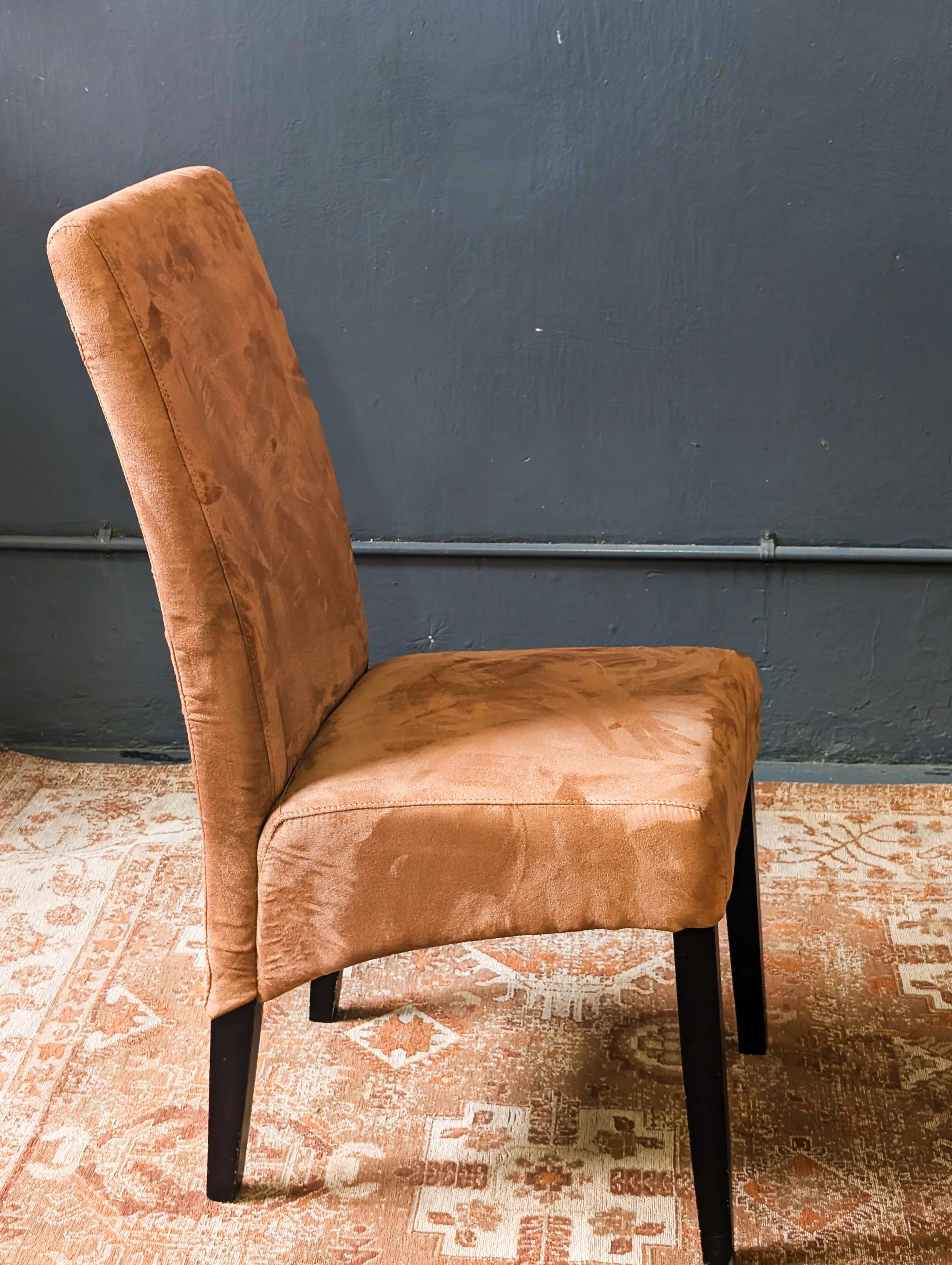 Brown Chair - 02.jpg