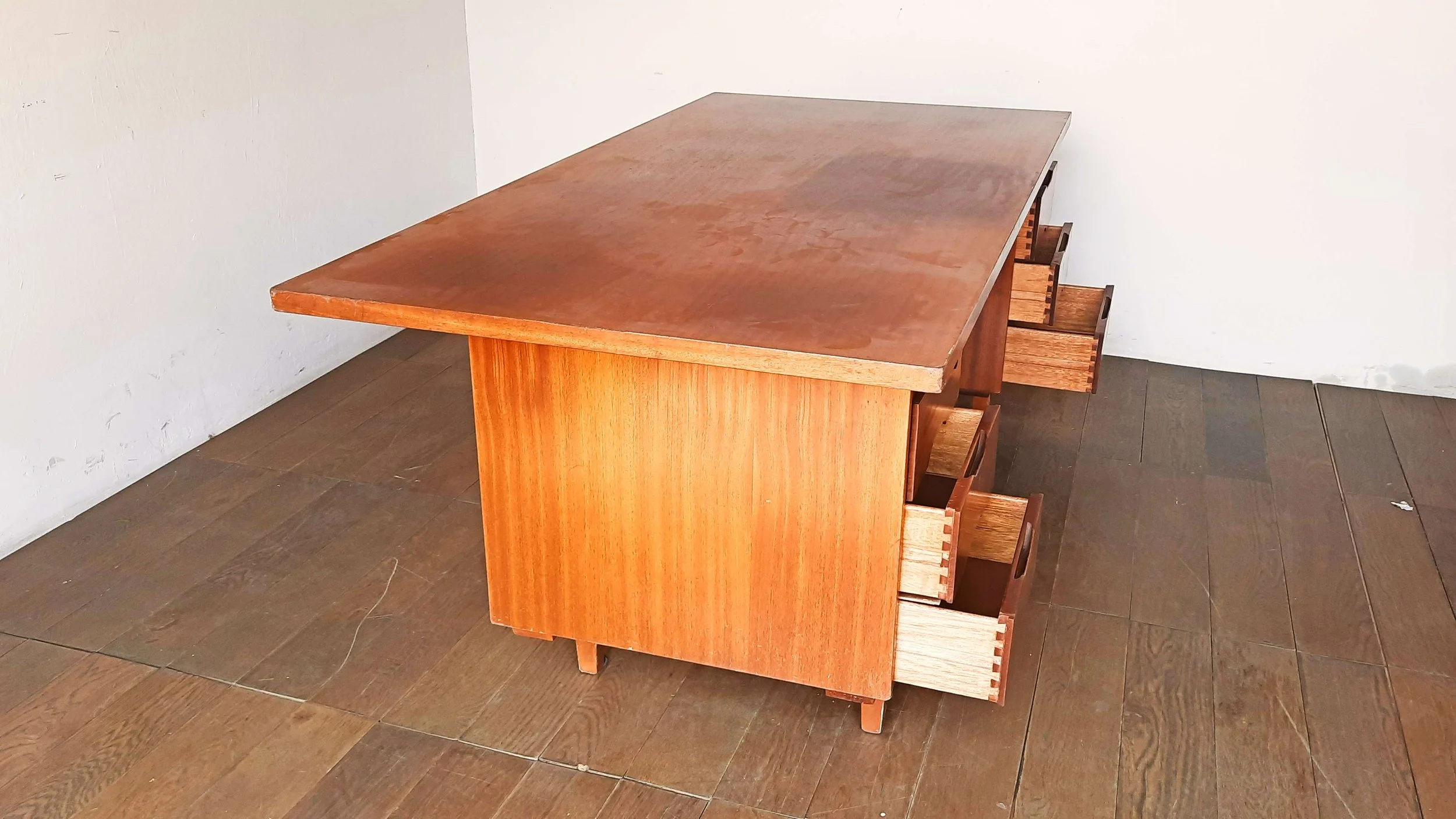 Midcentury style office - 03.jpg