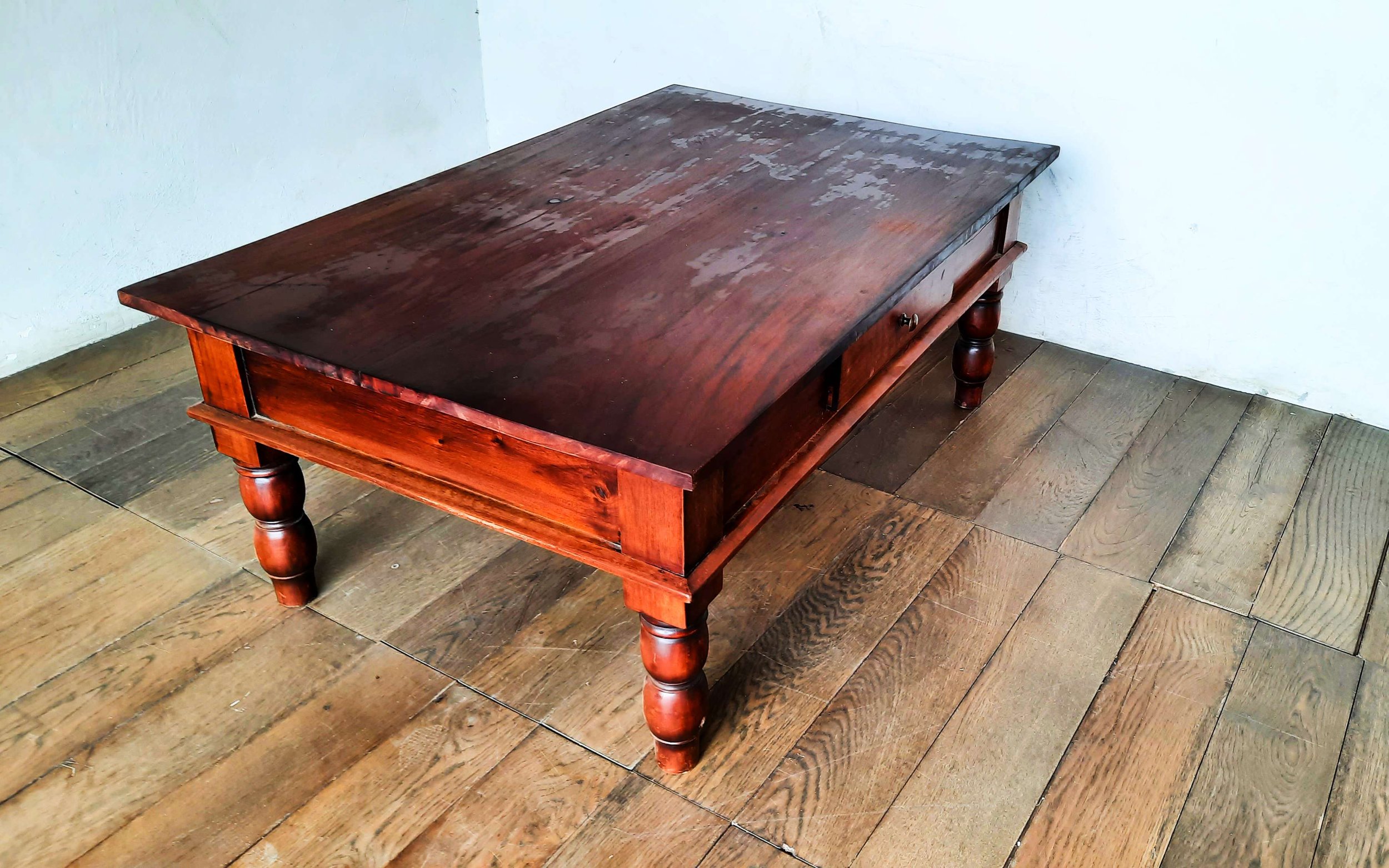 C Table - 02.jpg