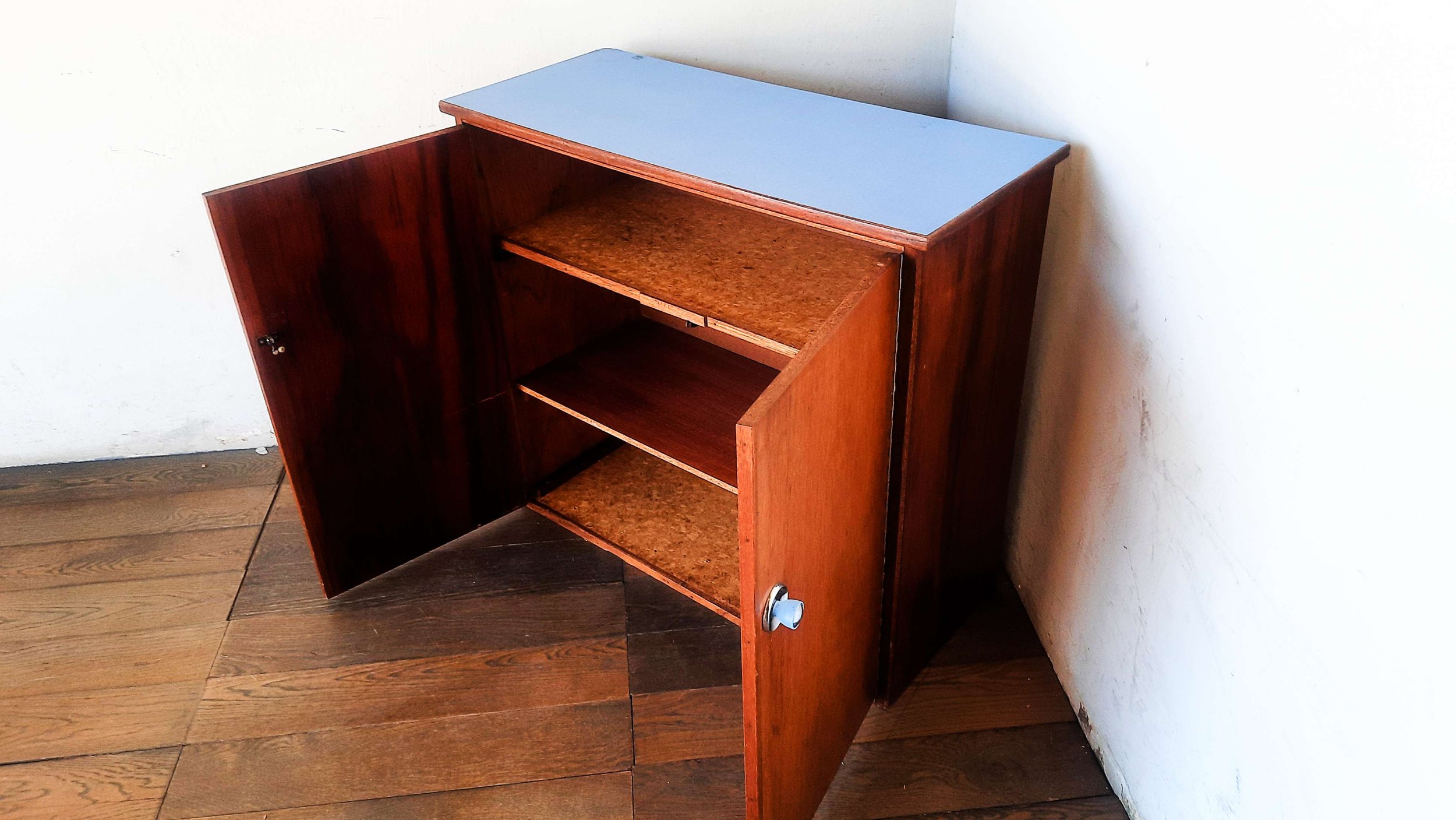 Counter_ 01.jpg