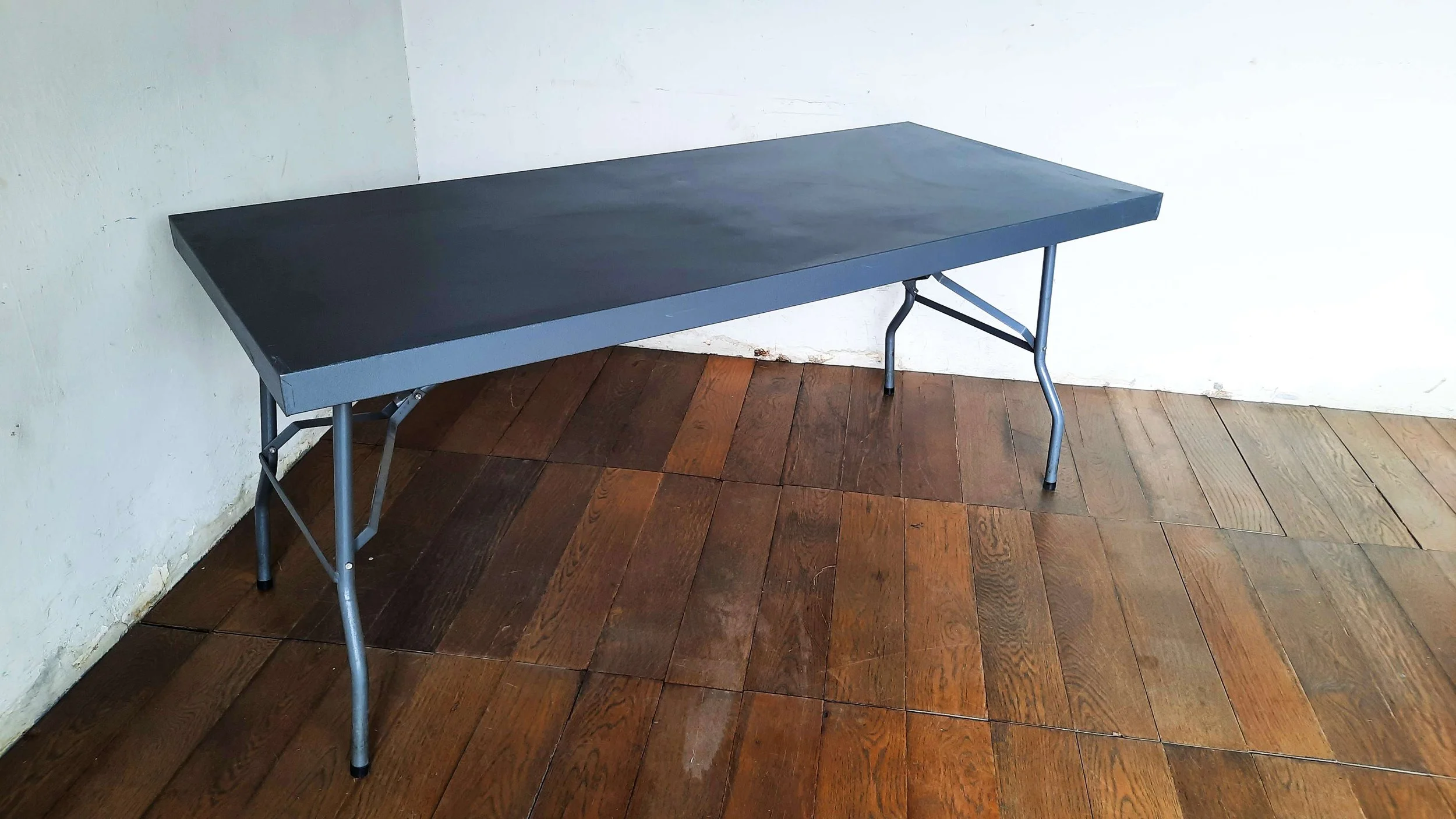 Steel table - 01.jpg