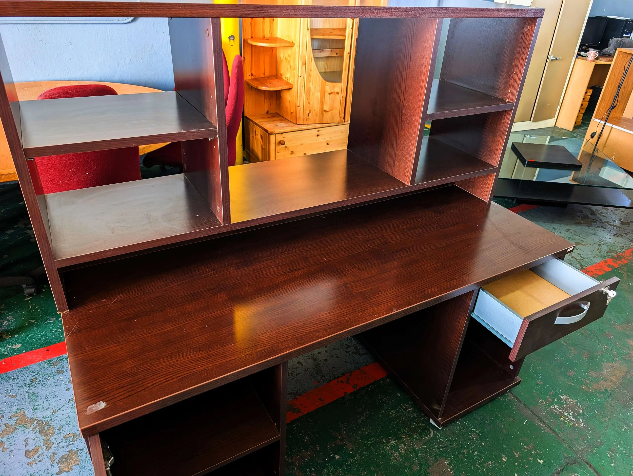 Office Desk - 01 (8).jpg