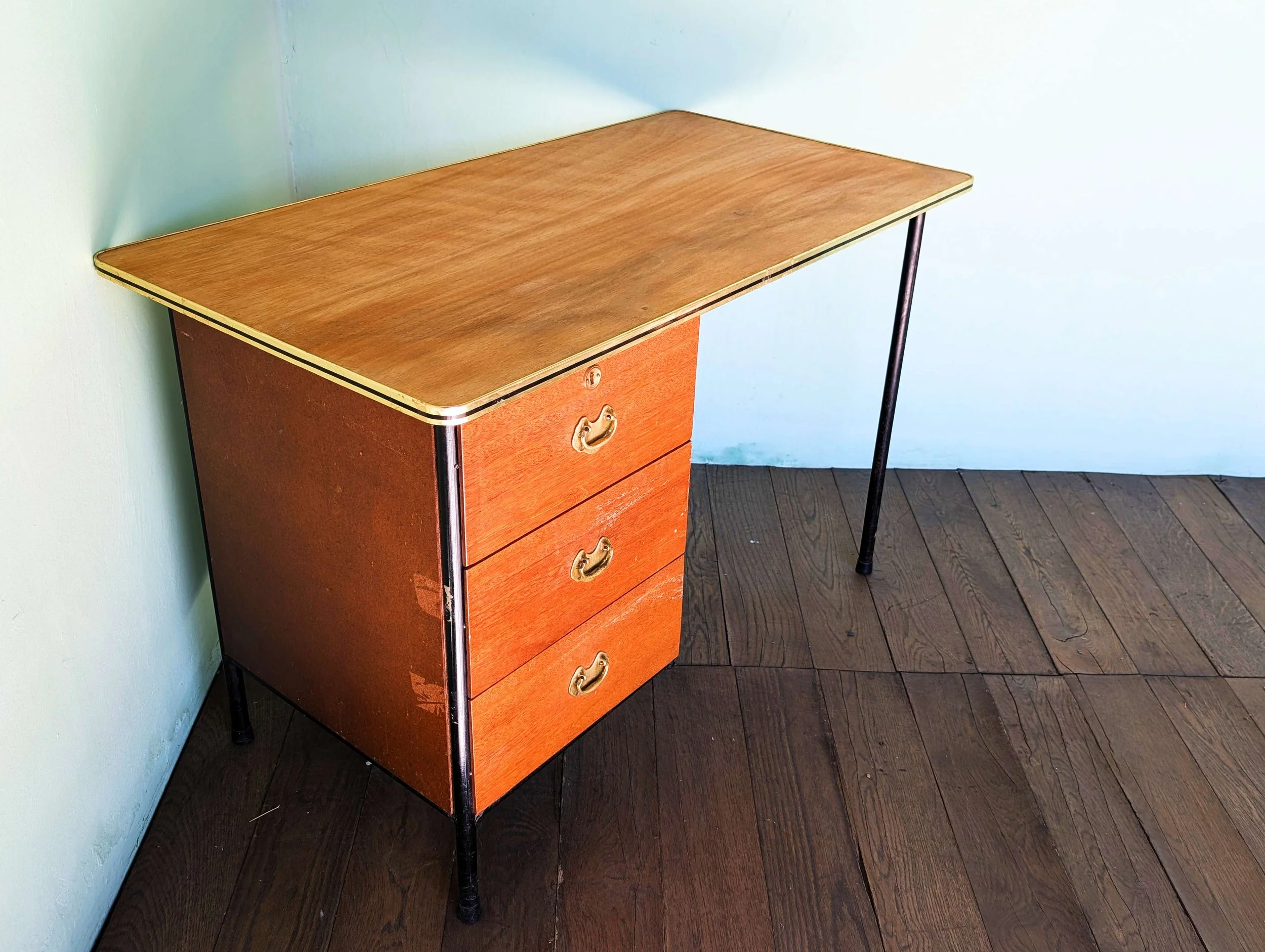 Study Desk - 02 (1).jpg
