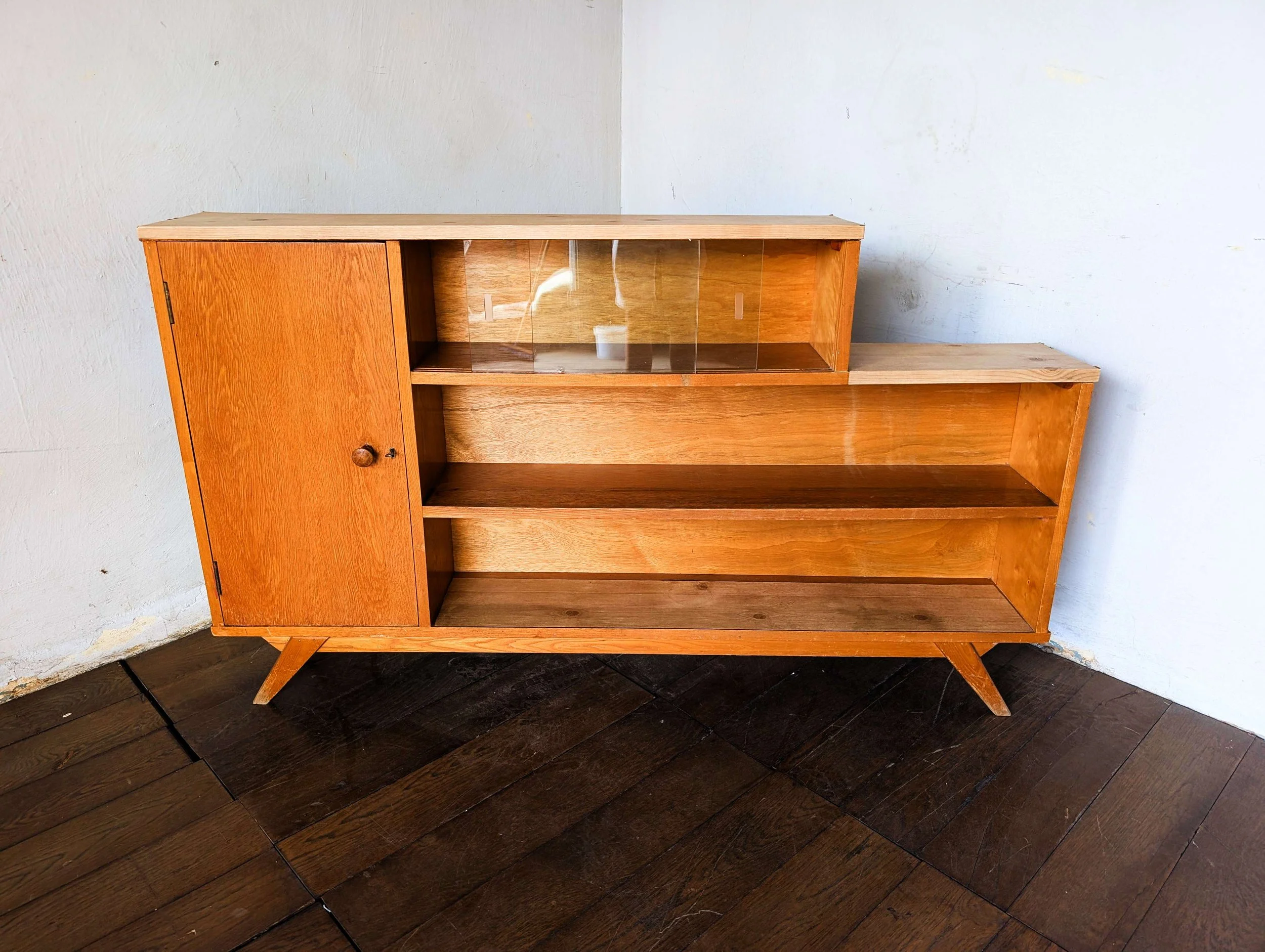 Wooden Cupboard - 01.jpg