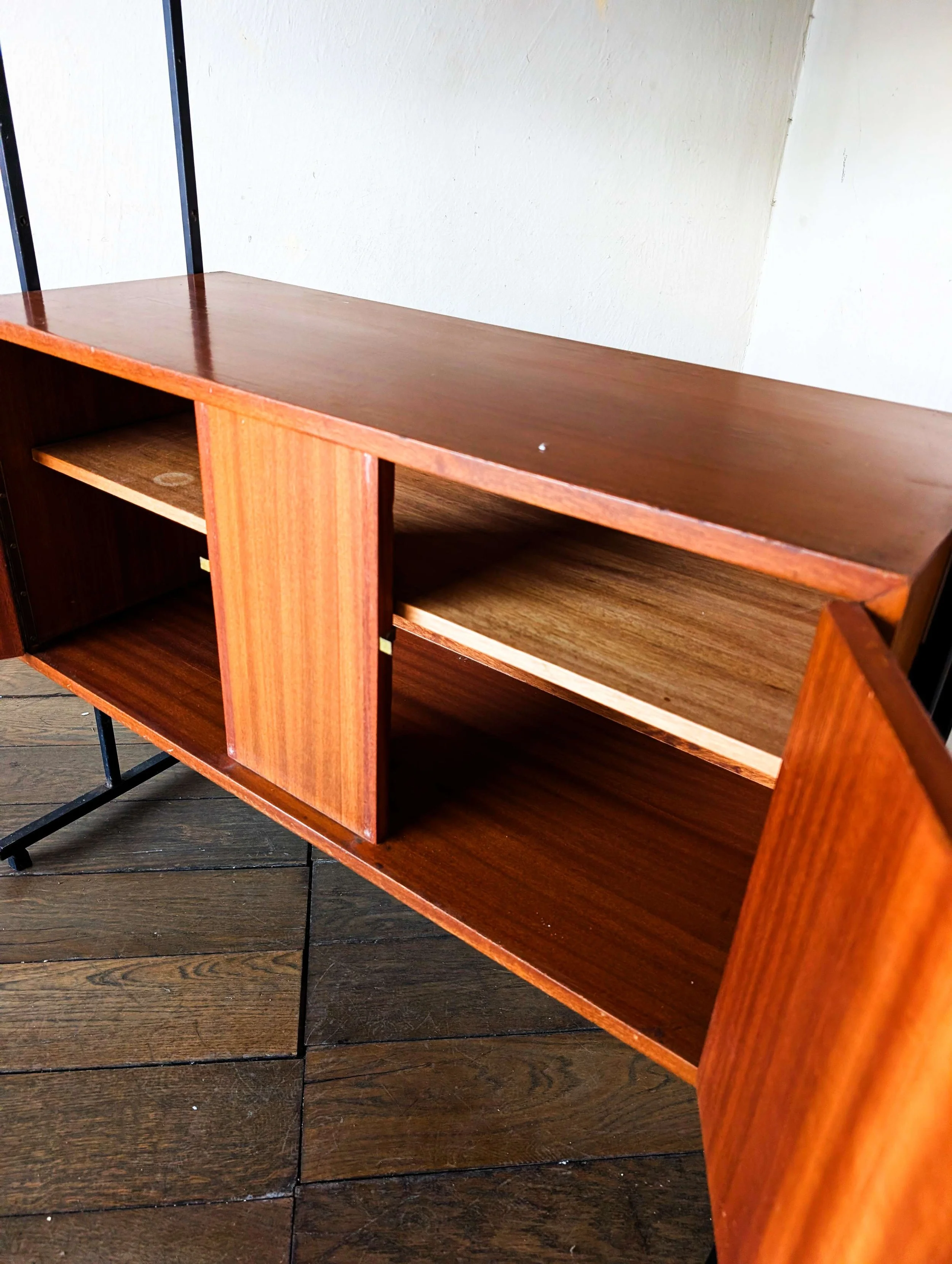 Wooden Cupboard - 02.jpg