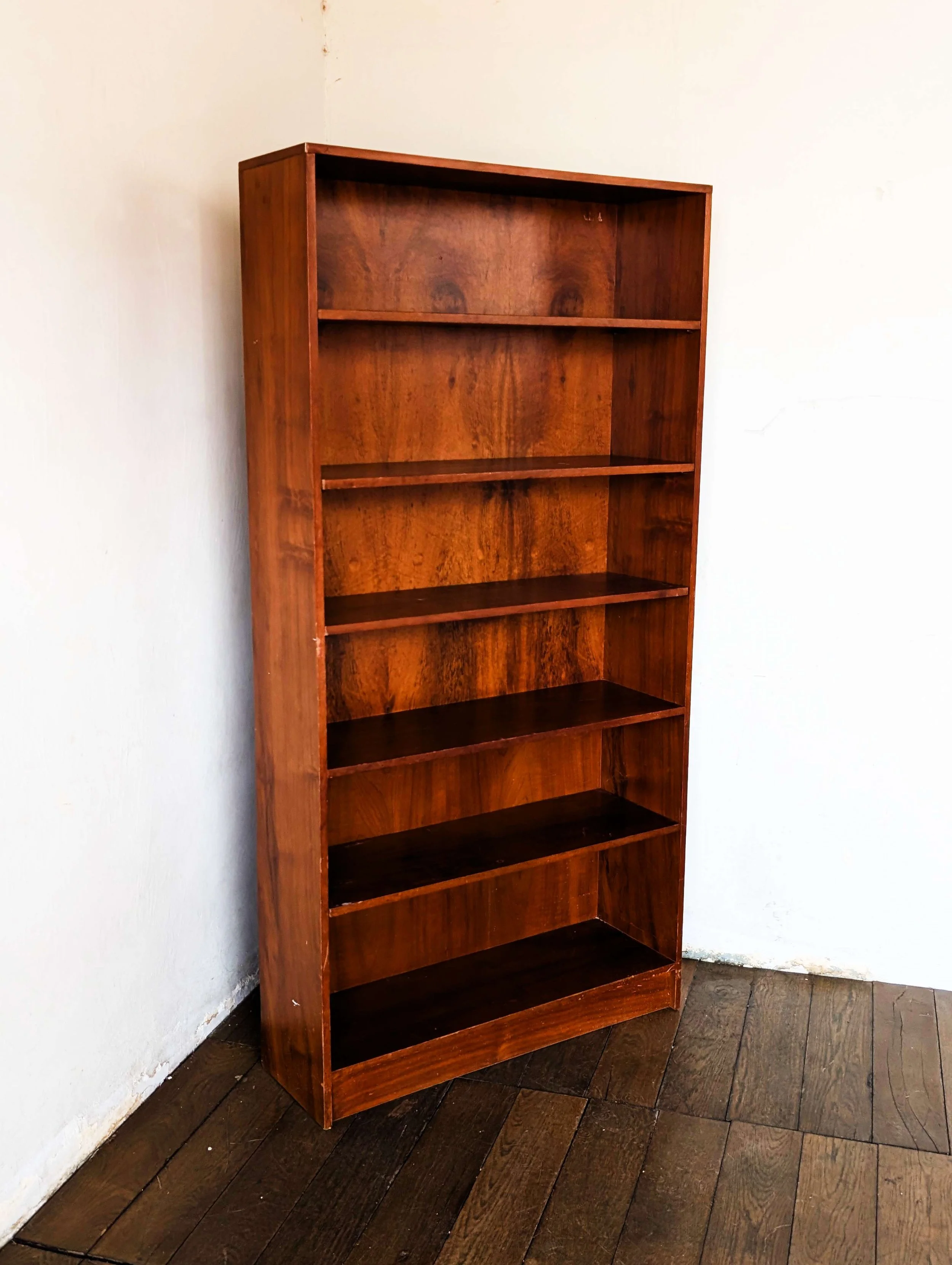 Book shelf - 01.jpg