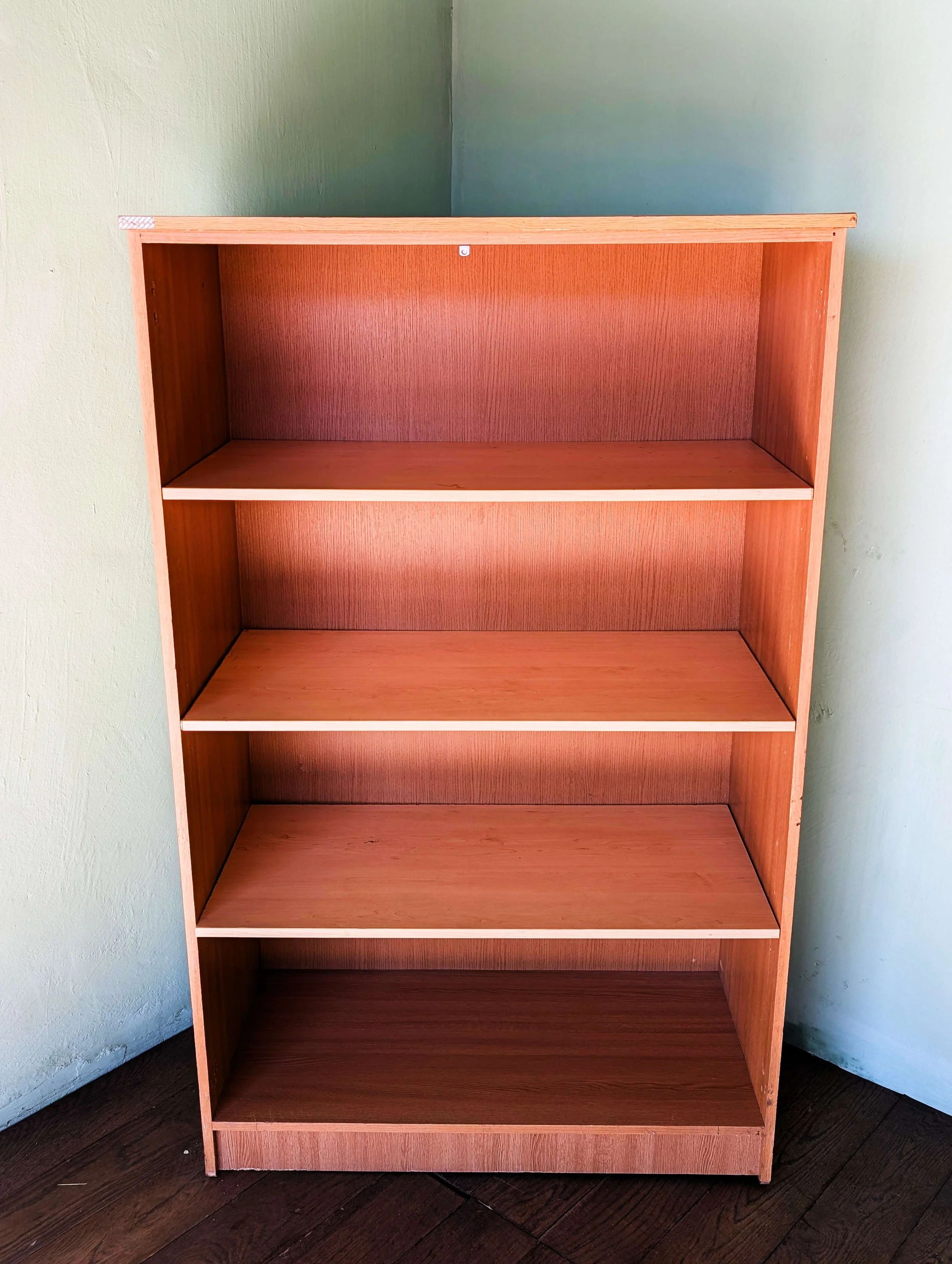 Bookcase - 01.jpg