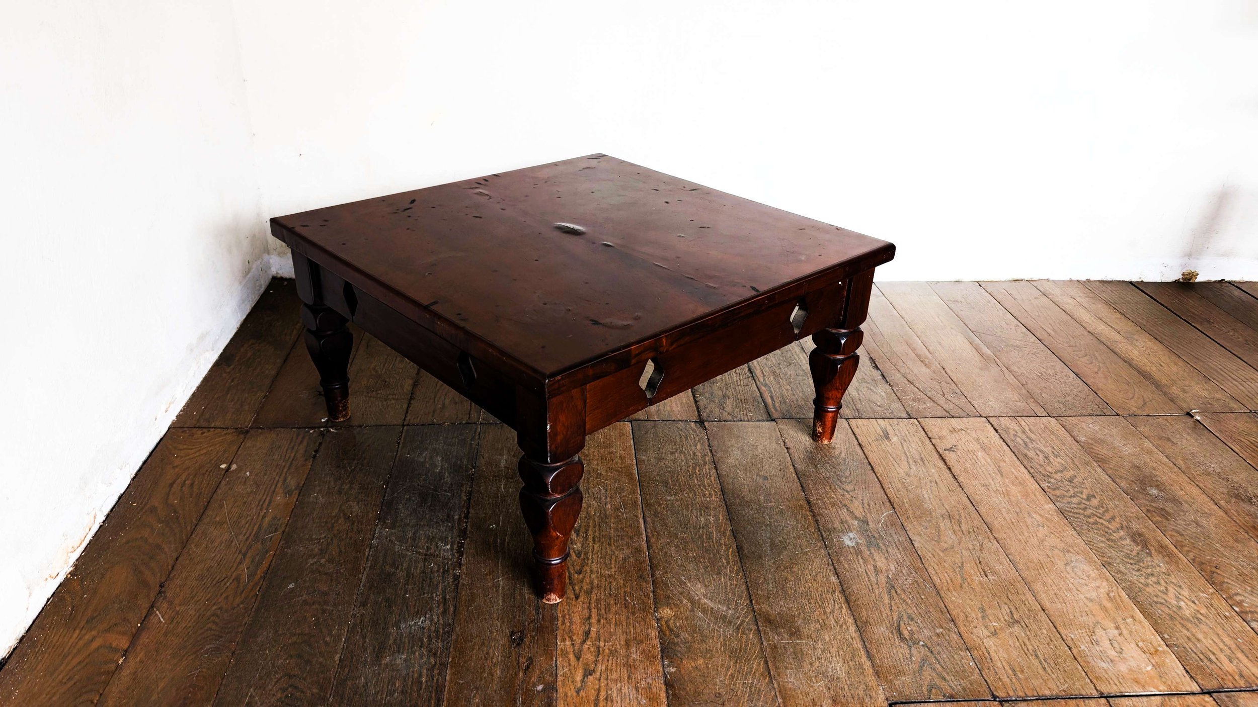 Coffee Table - 01 (2).jpg
