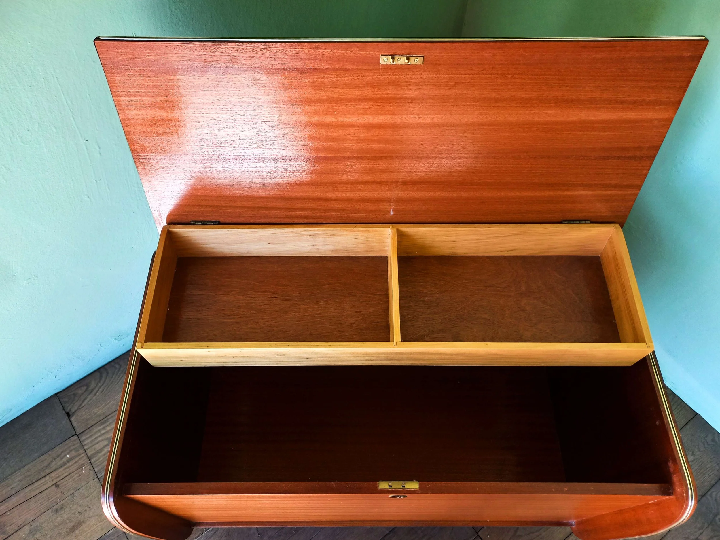 Modern Storage Trunk -05.jpg